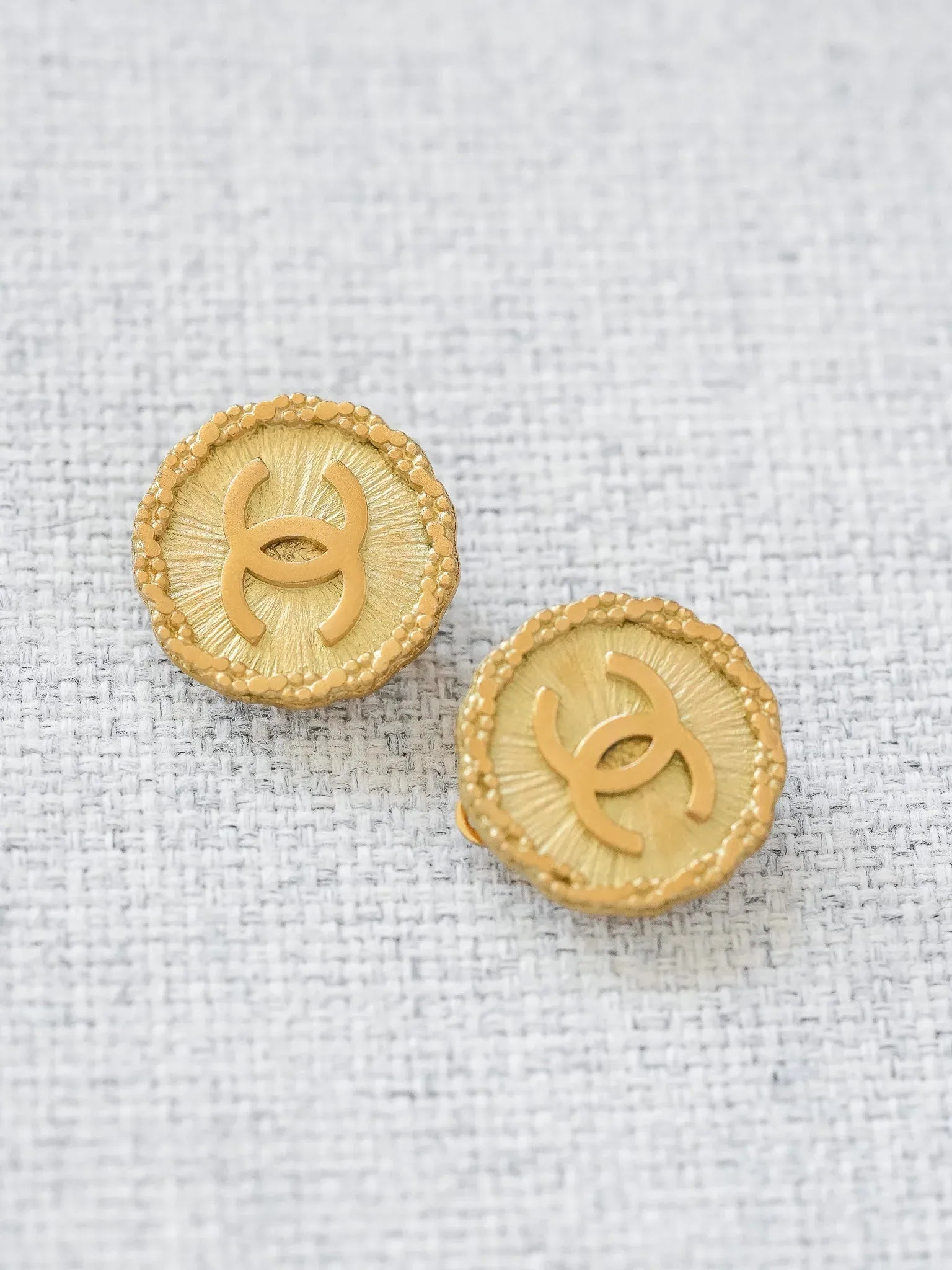 Chanel - Boucles d'oreilles vintage Large CC - Atelier Victor