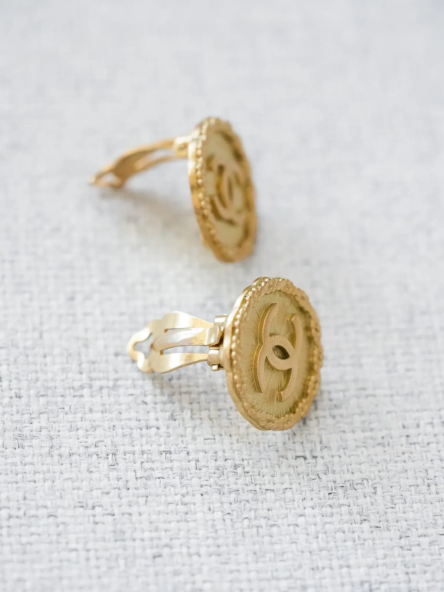 Chanel - Boucles d'oreilles vintage Large CC - Atelier Victor