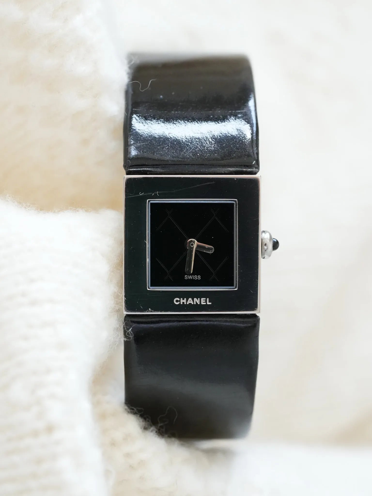 Chanel - Dress Watch Cadran Matelassé Noir - 1990s - Atelier Victor Paris - Vintage Watch Shop Dubai