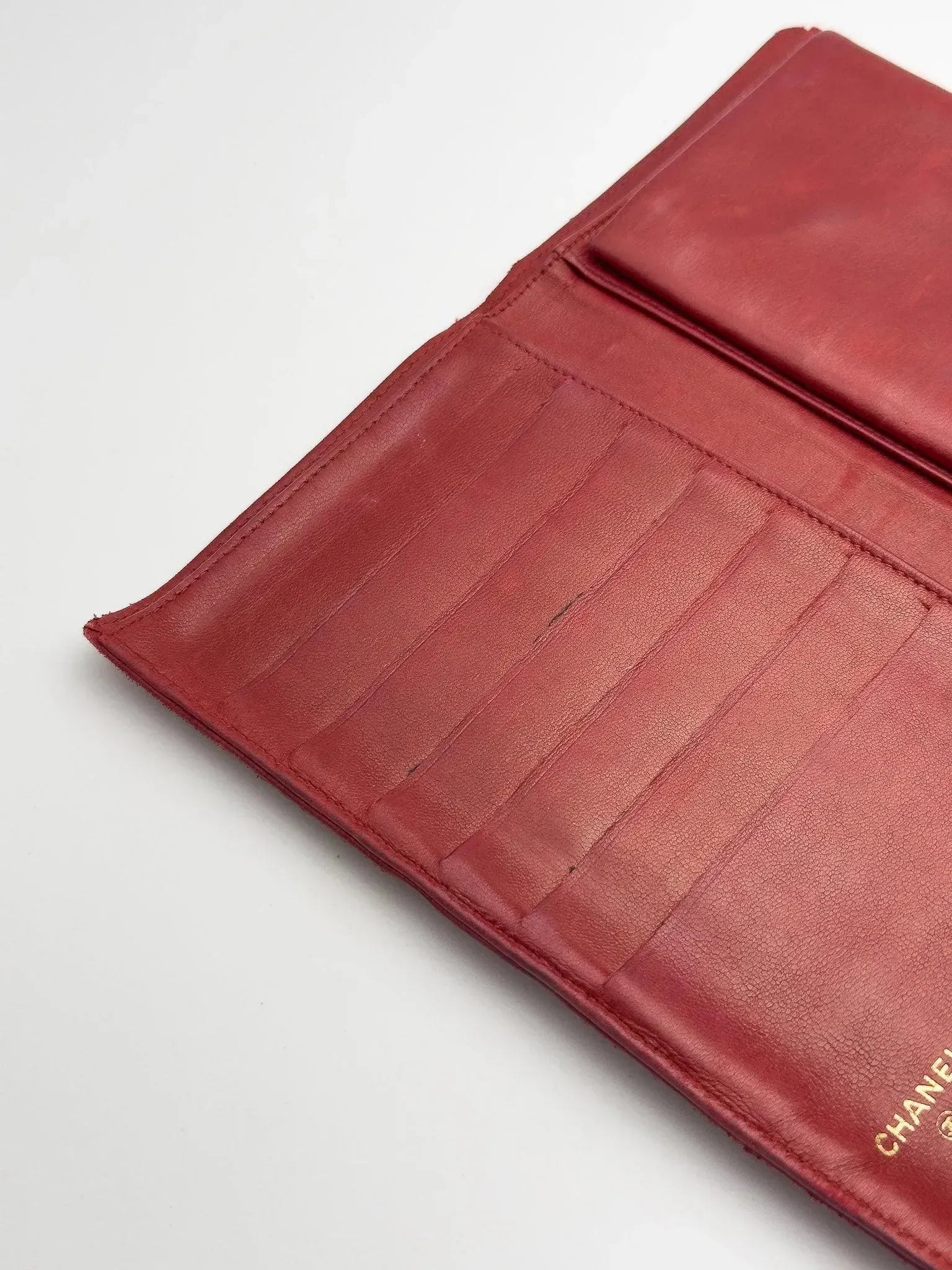 Chanel - Grand Portefeuille Rouge - Atelier Victor