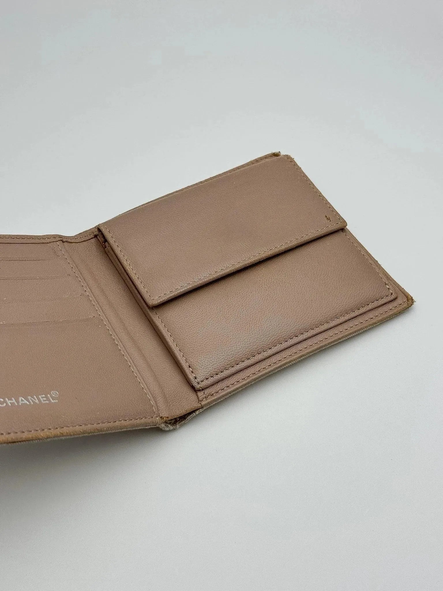 Chanel - Portefeuille en toile beige - Atelier Victor - Vintage  Shop