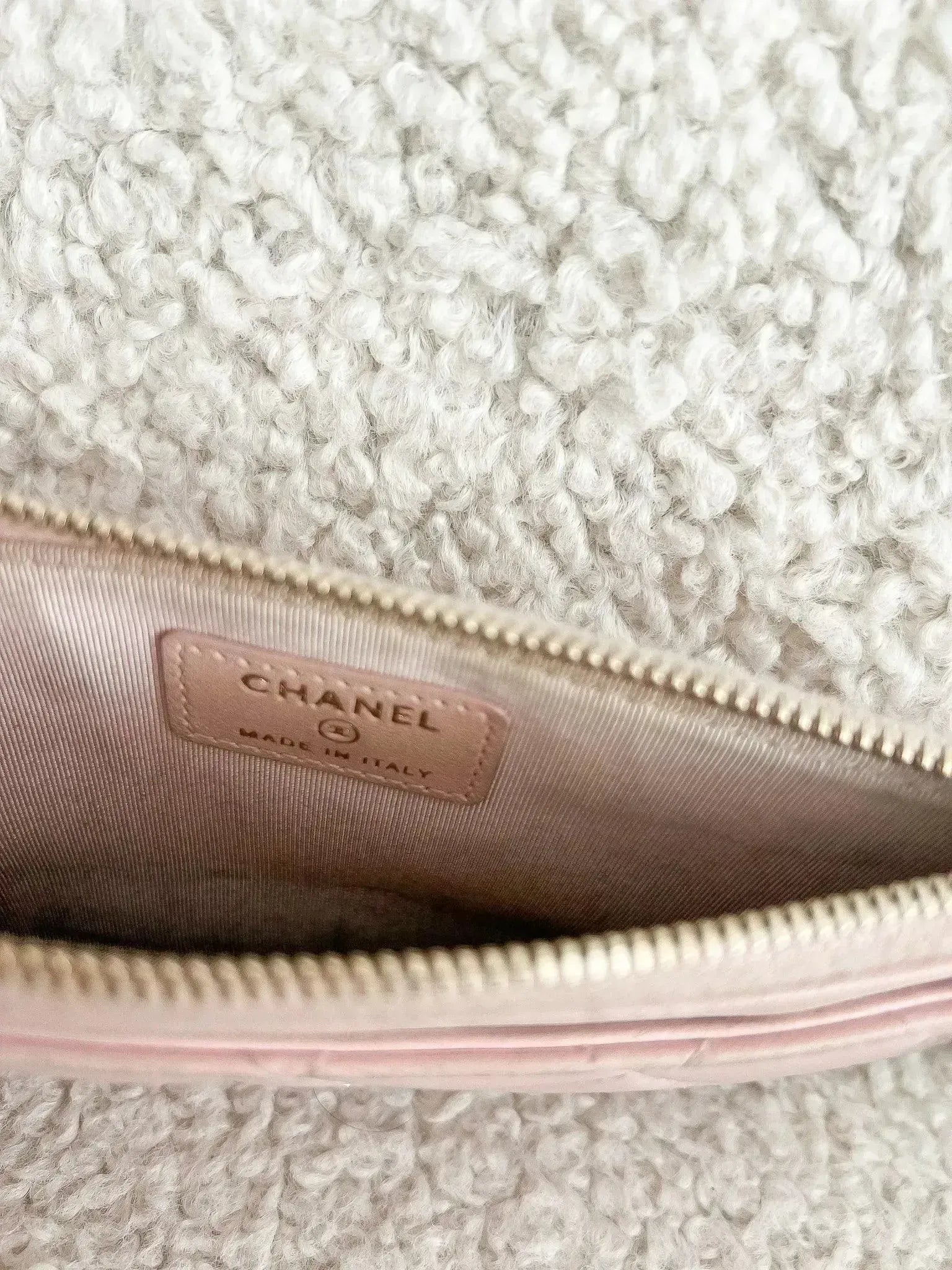 Chanel - Portefeuille Rose avec Métal Doré - Atelier Victor