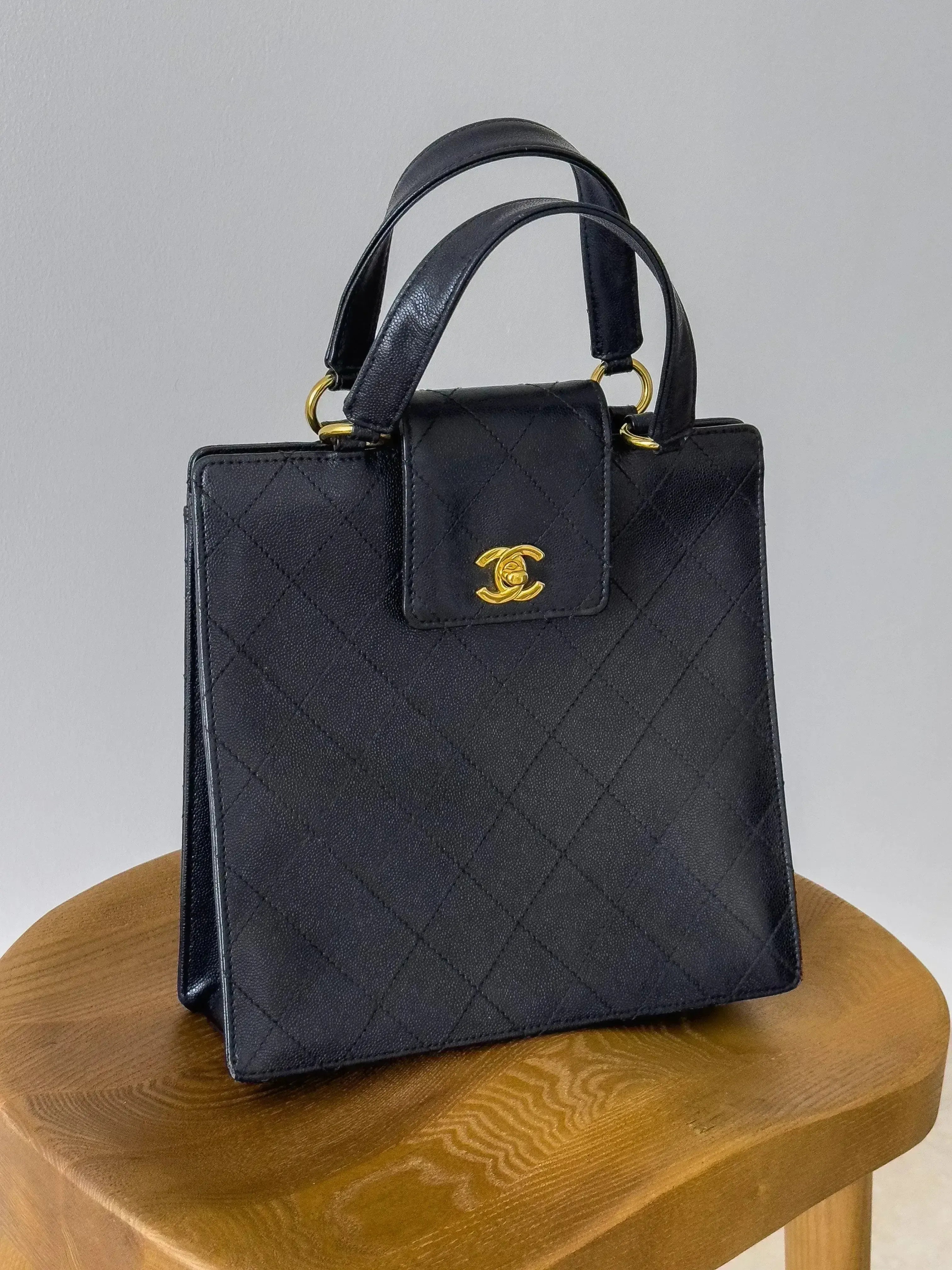 Chanel - Quilted leather handbag