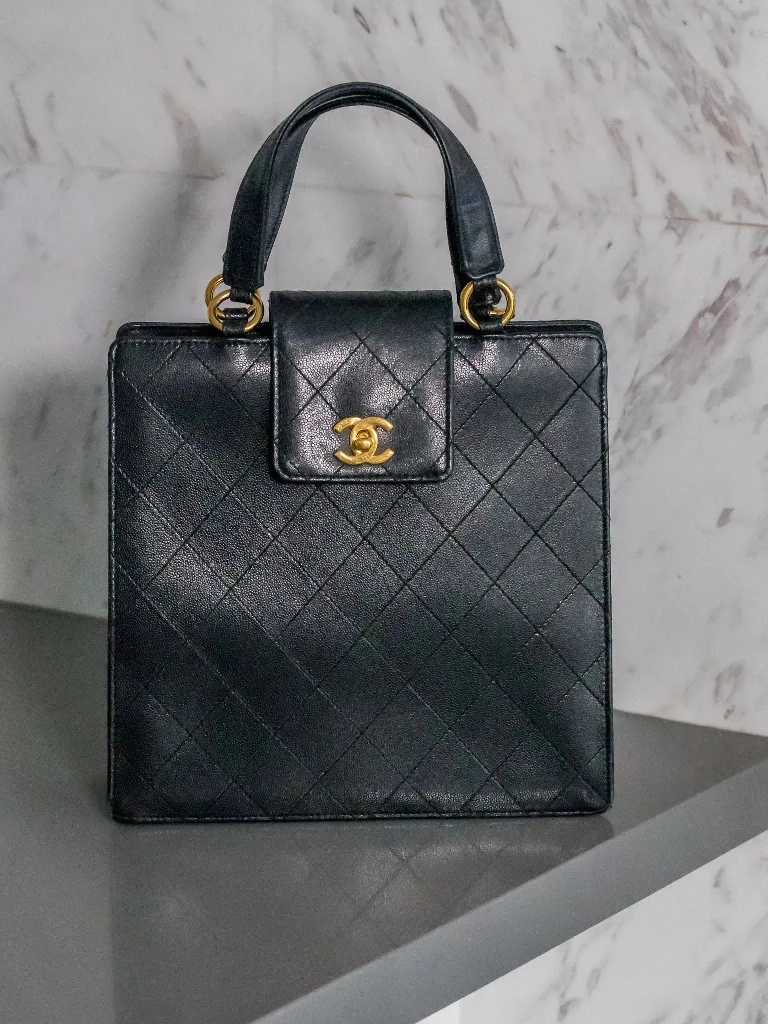 Chanel - Sac à main cuir matelassé - Atelier Victor - Vintage  Shop