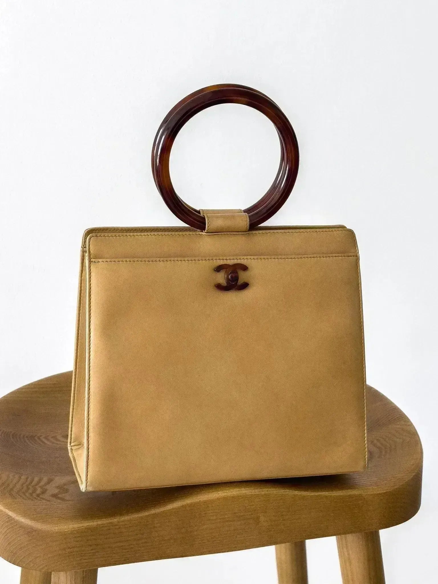CHANEL ビンテージバック Vintage Chanel Camera 1992 Single Flap Bijoux Chain CC 24K Tassel