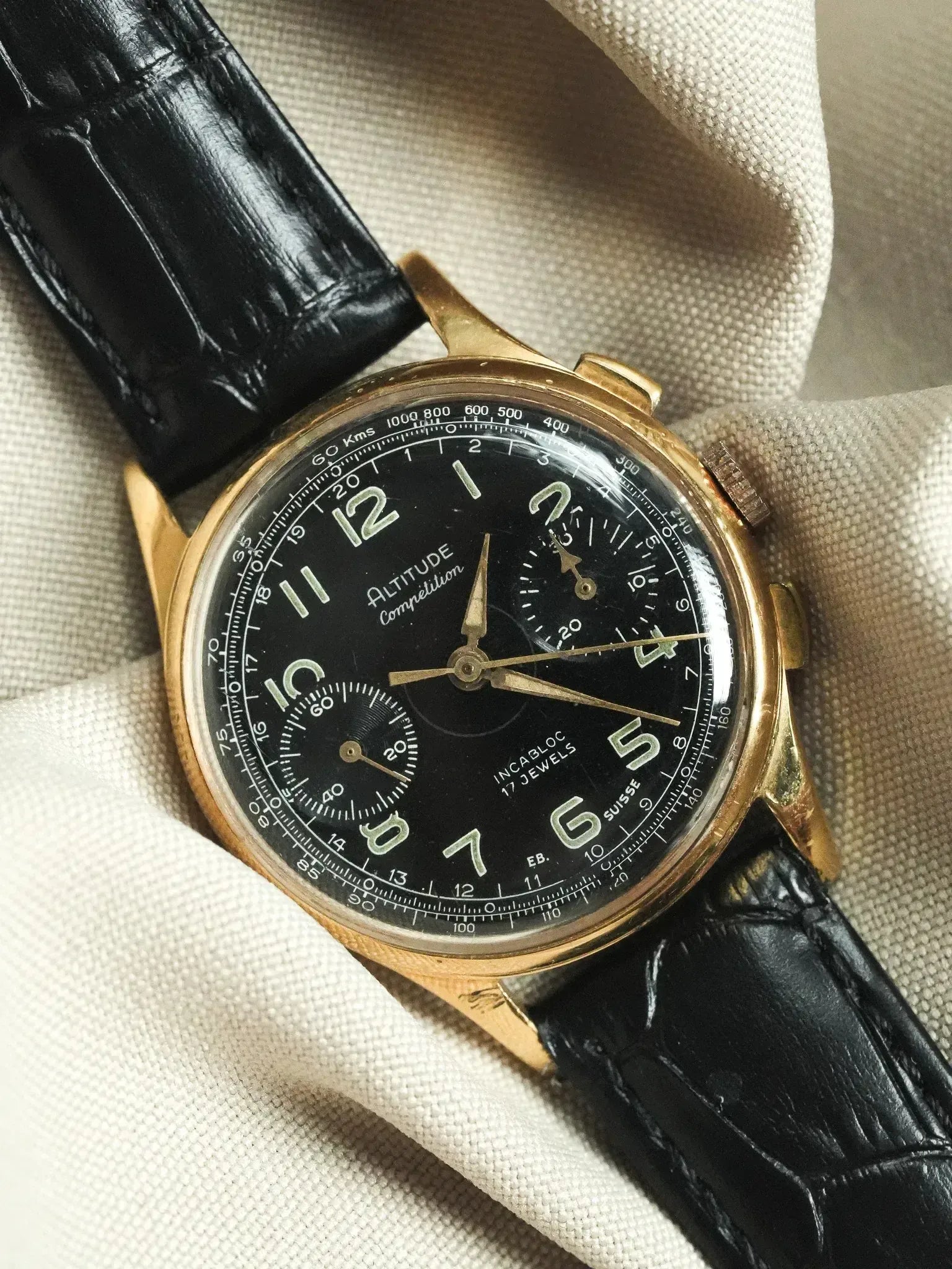 Chronograph Altitude Competition Gold-Plated Venus 188 — Black