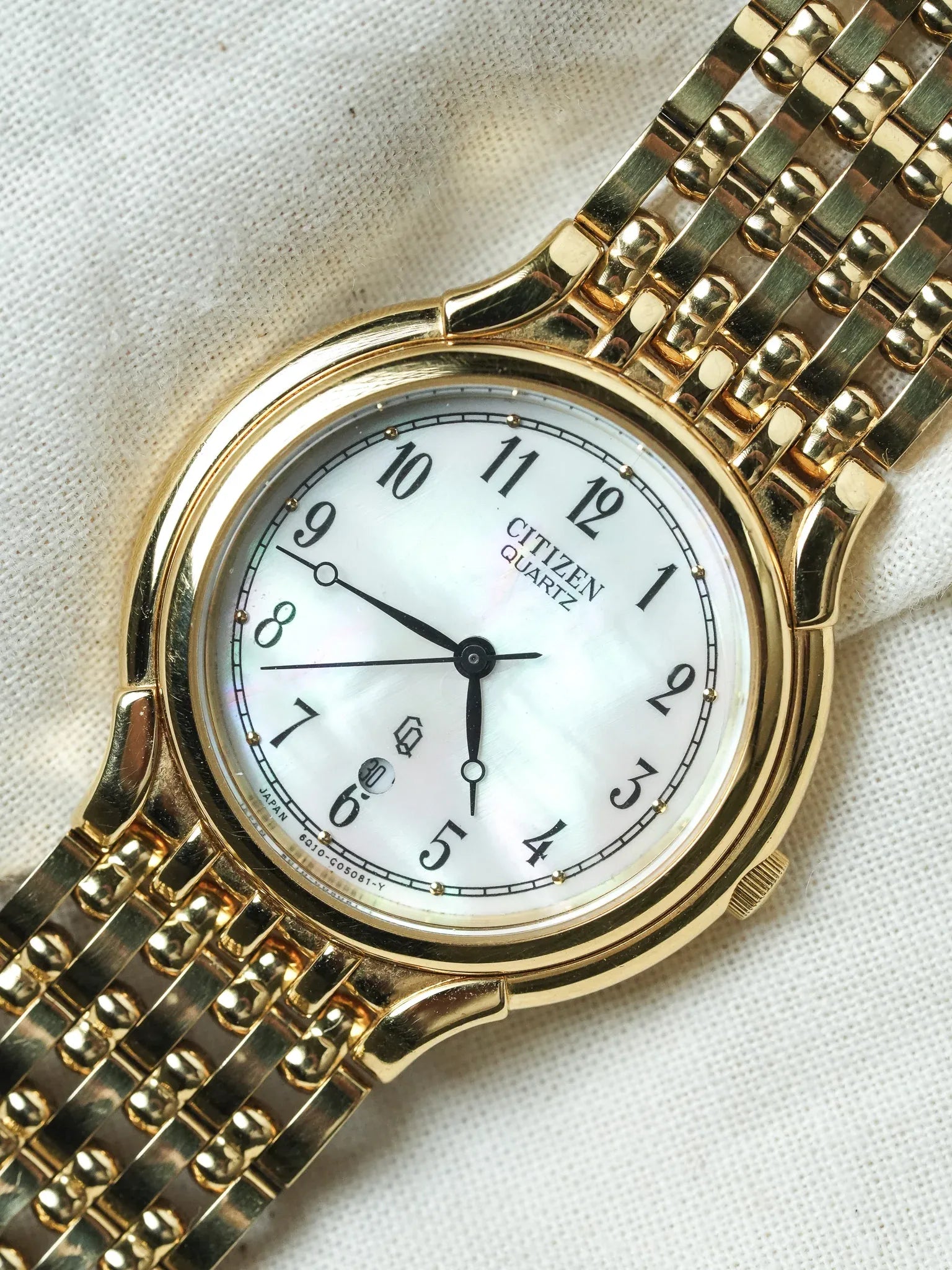 Citizen - Bracelet Maille Or Cadran nacre date - 1997 - Atelier Victor