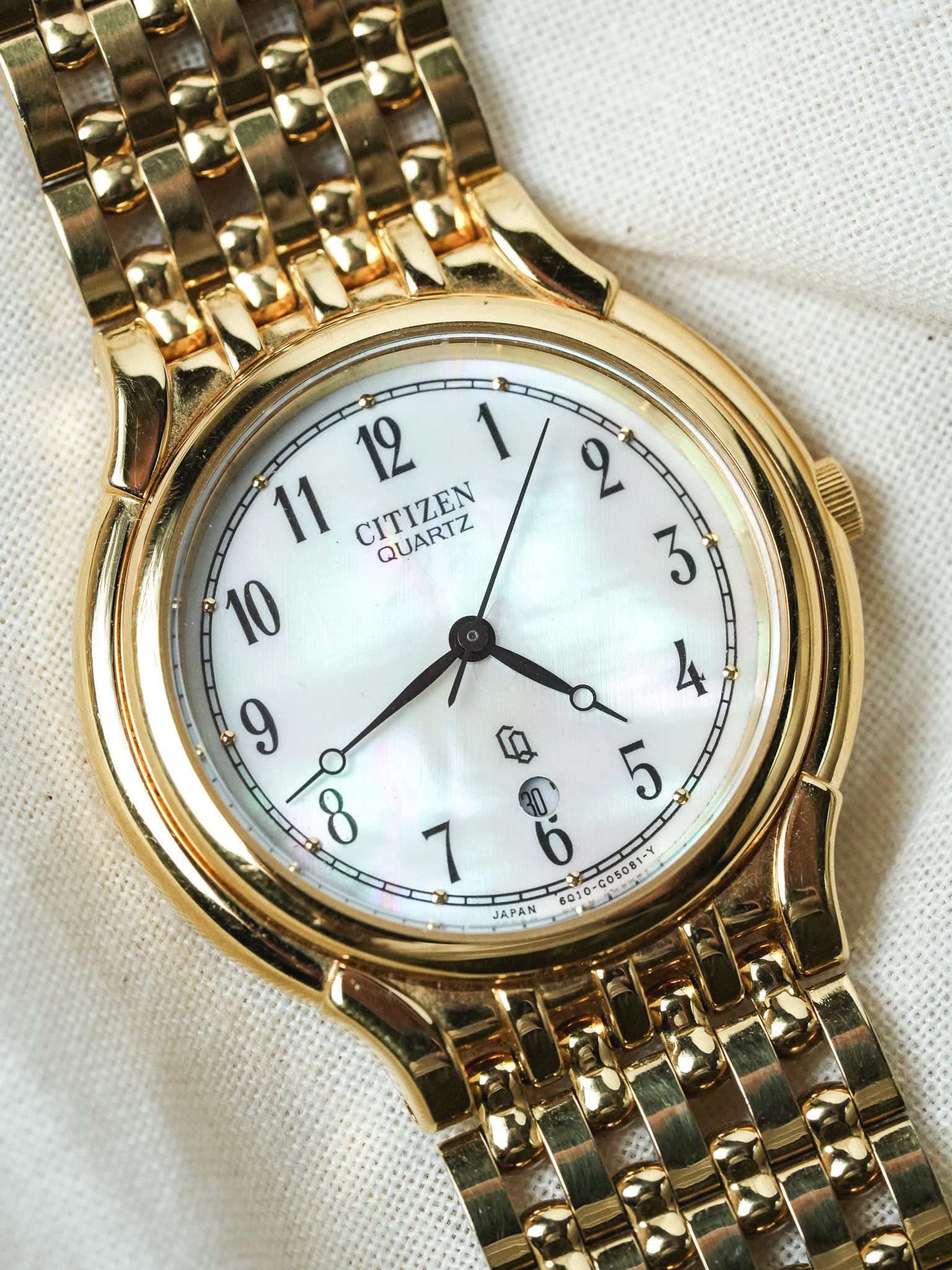 Citizen - Bracelet Maille Or Cadran nacre date - 1997 - Atelier Victor - Vintage  Shop