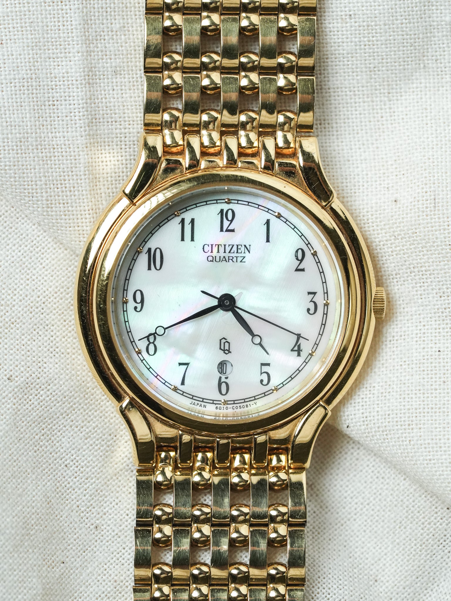 Citizen - Bracelet Maille Or Cadran nacre date - 1997 - Atelier Victor - Vintage Watch Shop