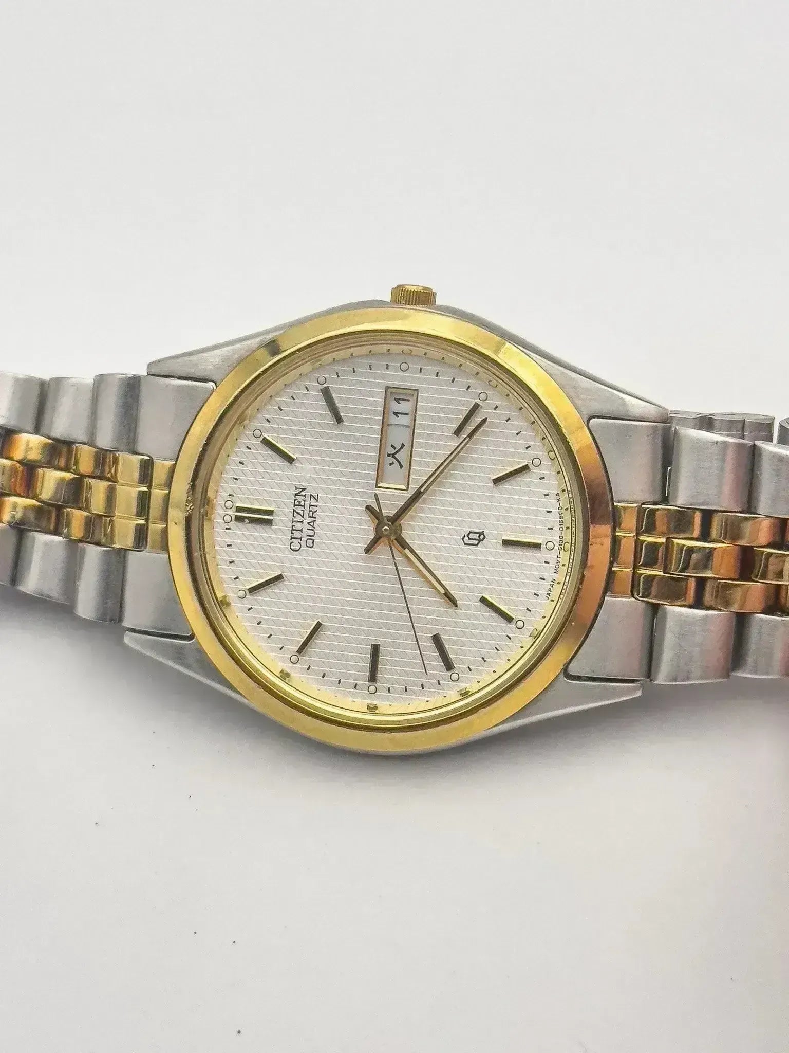 Vintage Citizen Day-Date Gold-Tone Watch - White Croc Leather - New Strap & Batt ?#Sold? Citizen CQ • Gold Flake Dial with Golden Index  main image 2