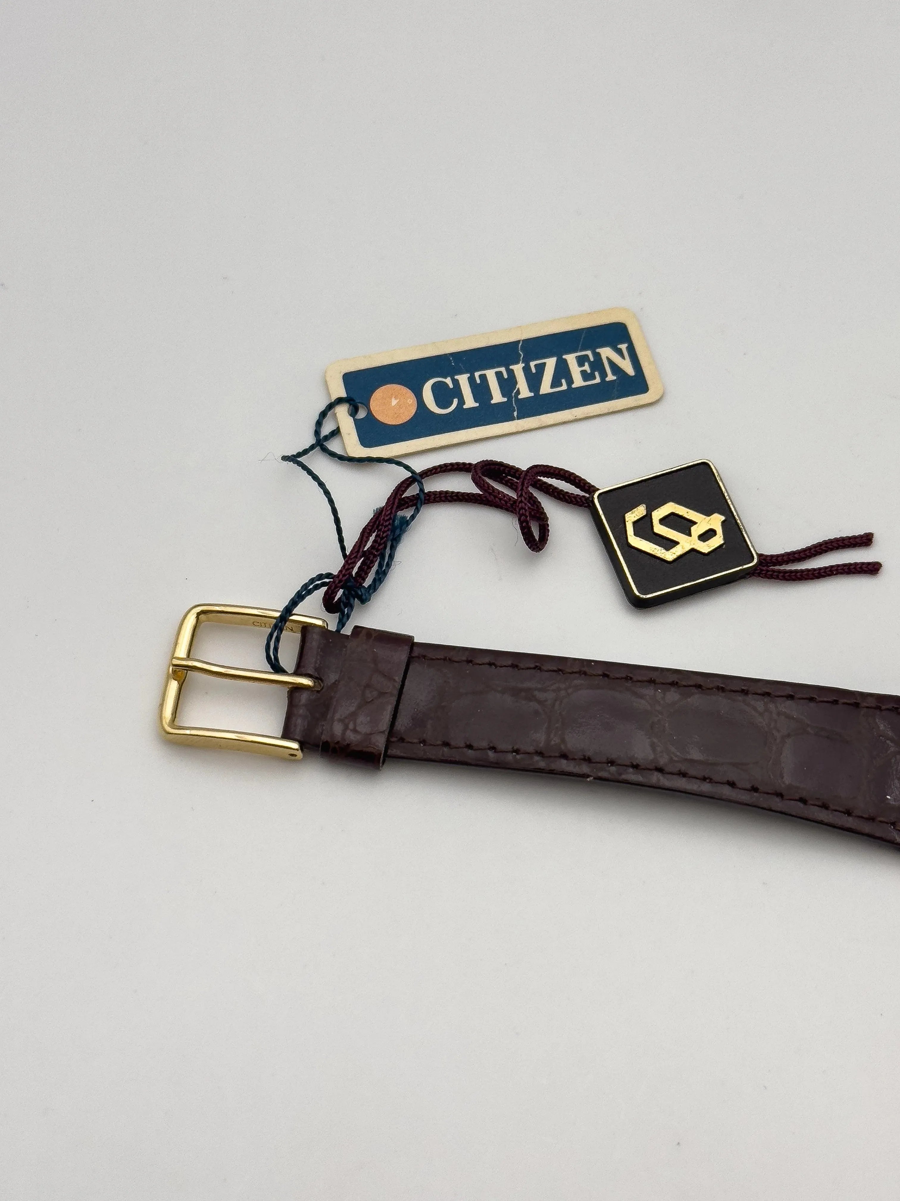 Citizen - Lemon Gold Cabochon - NOS - 1980s - Atelier Victor Paris - Vintage Watch Shop Dubai