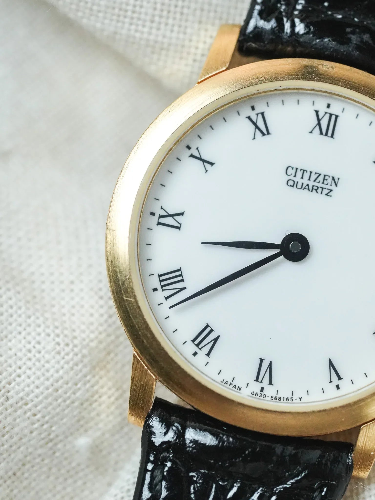 Citizen - Mini Montre habillée Cabochon Or Chiffres Romain - NOS - 1991 - Atelier Victor