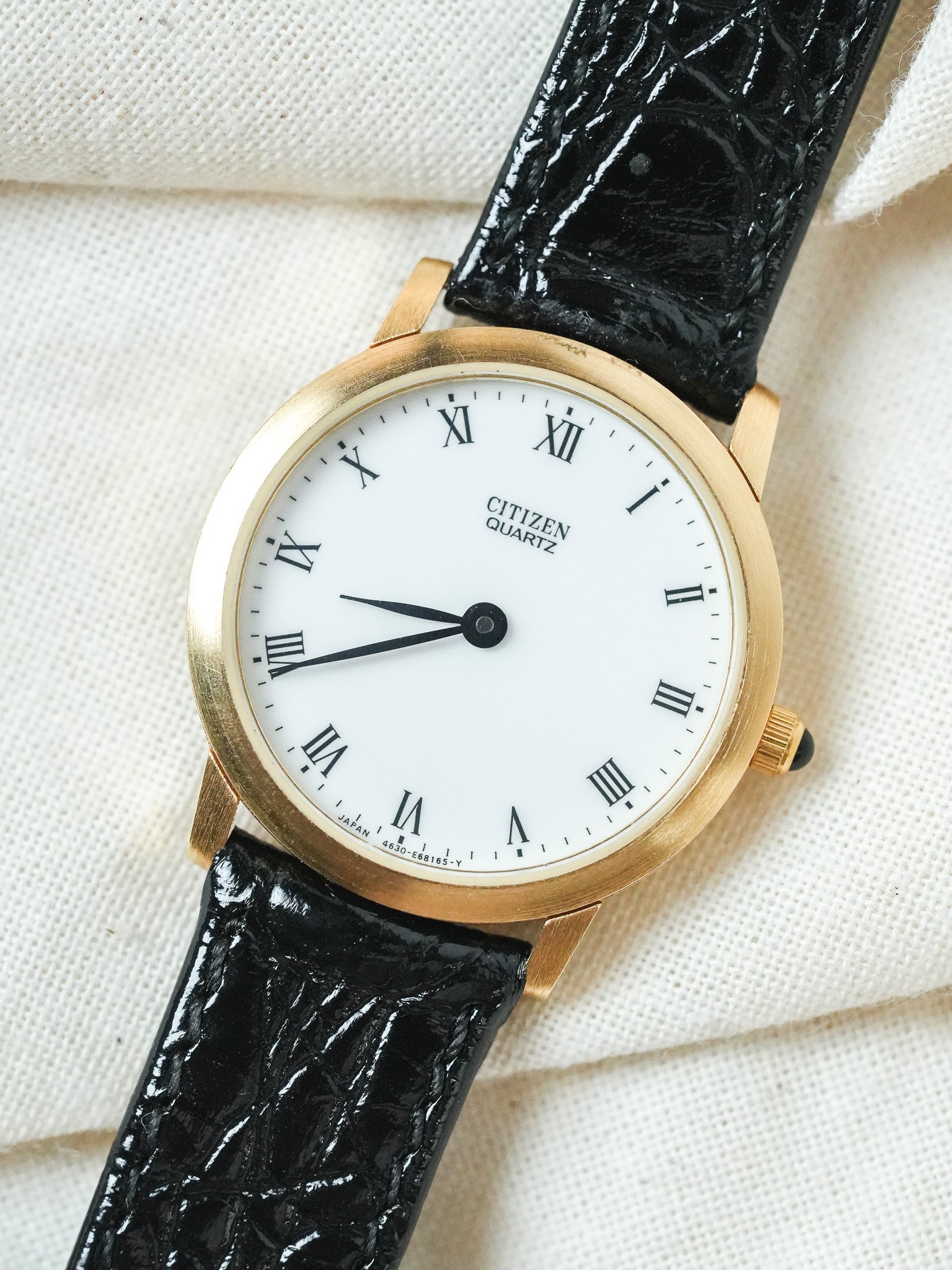 Citizen - Mini Montre habillée Cabochon Or Chiffres Romain - NOS - 1991 - Atelier Victor - Vintage  Shop