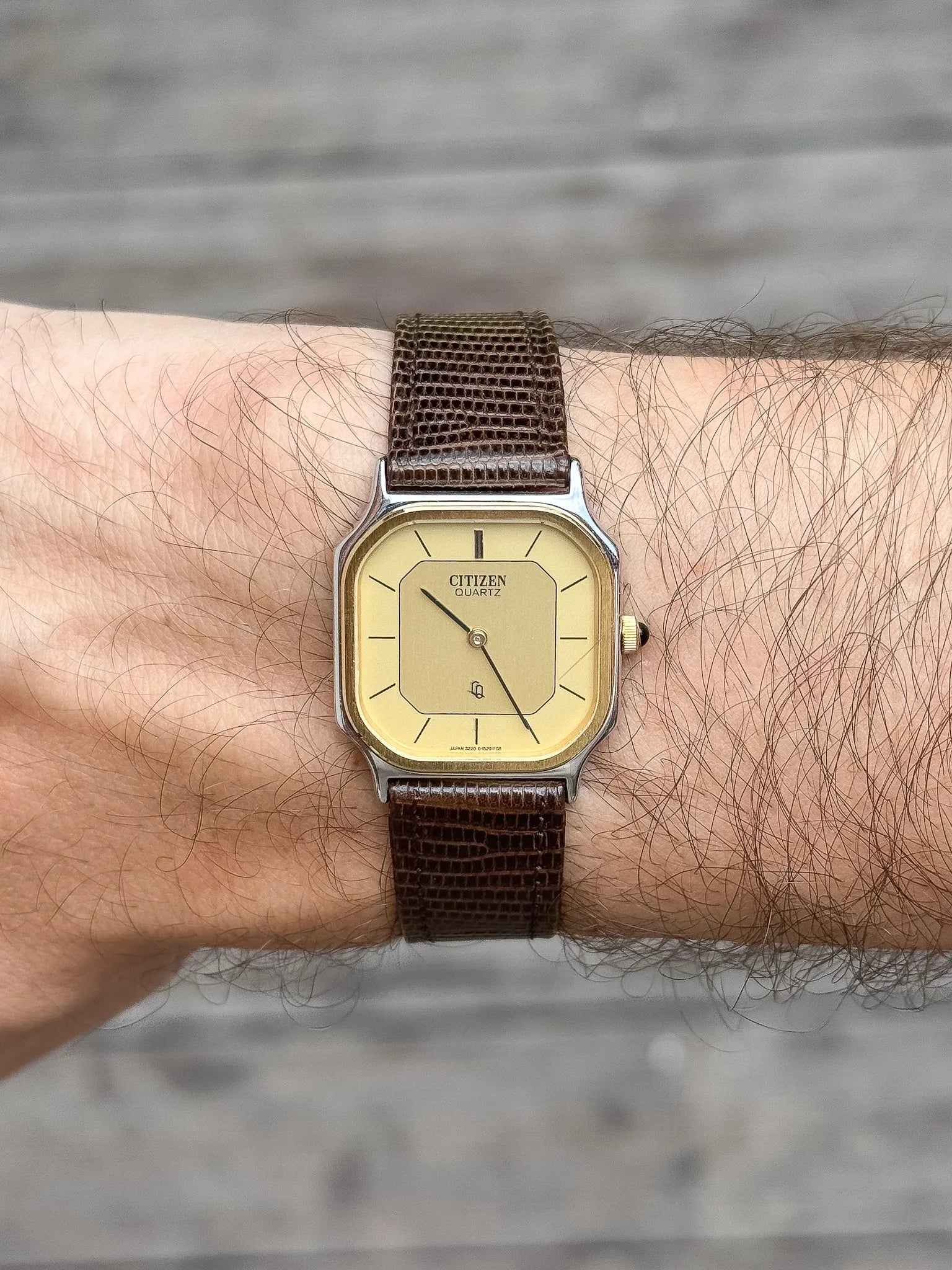 Citizen - Octogonale Bicolore Cadran Or - NOS - 1982 - Atelier Victor