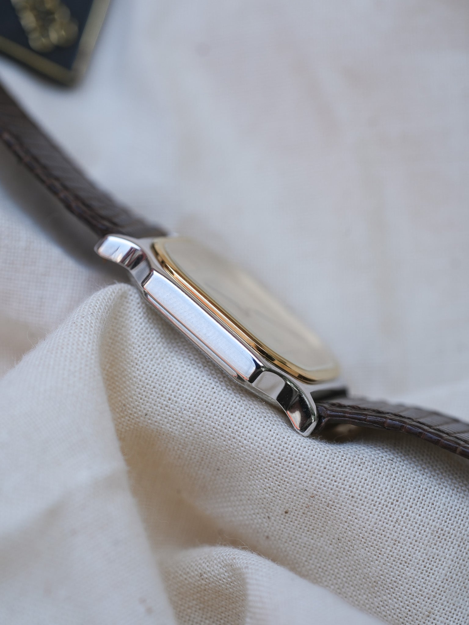 Citizen - Octogonale Bicolore Cadran Or - NOS - 1982 - Atelier Victor - Vintage  Shop