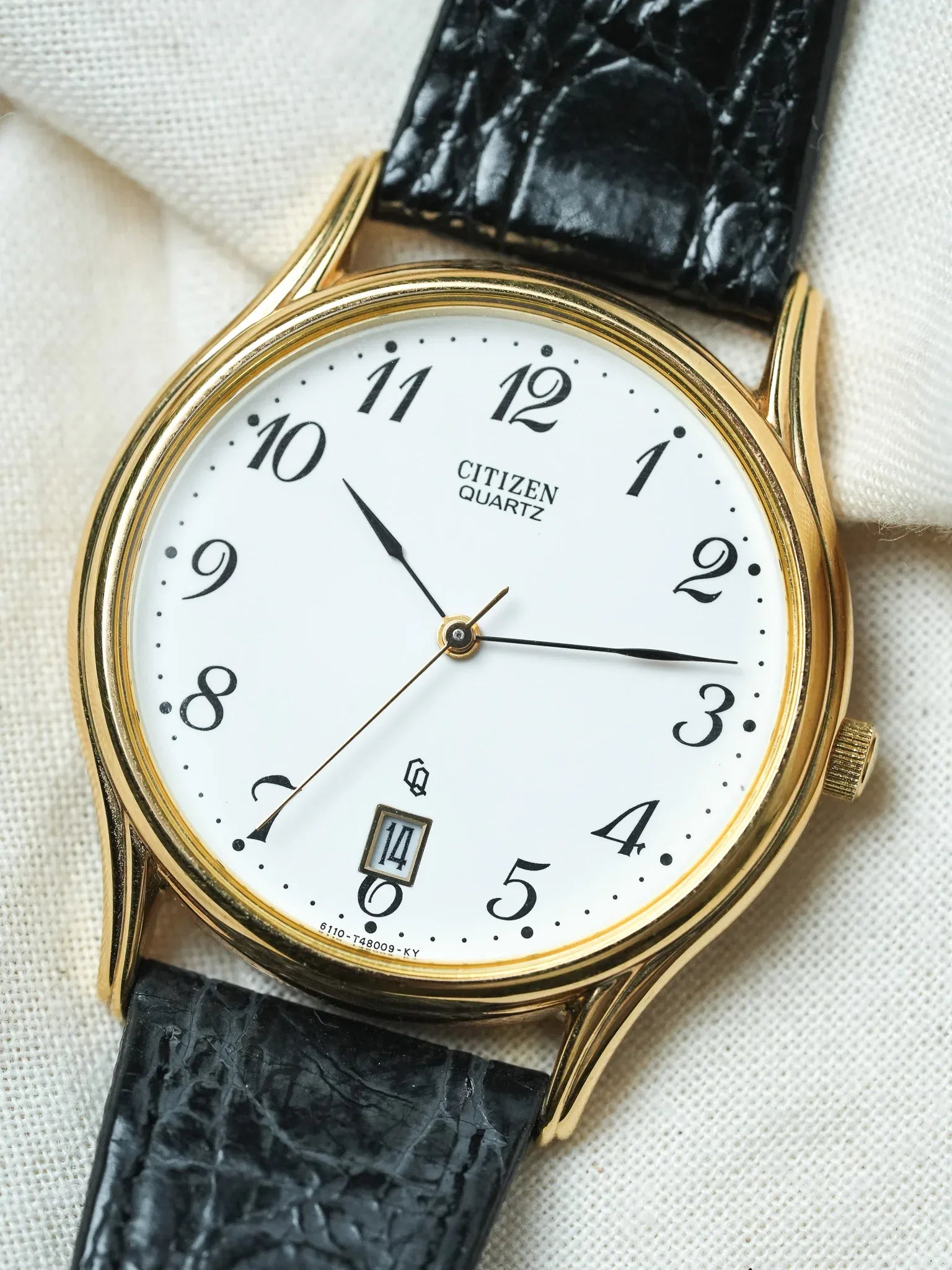 Citizen - Ronde Extra-Plate Or Date 6H - NOS - 1990 - Atelier Victor - Vintage  Shop