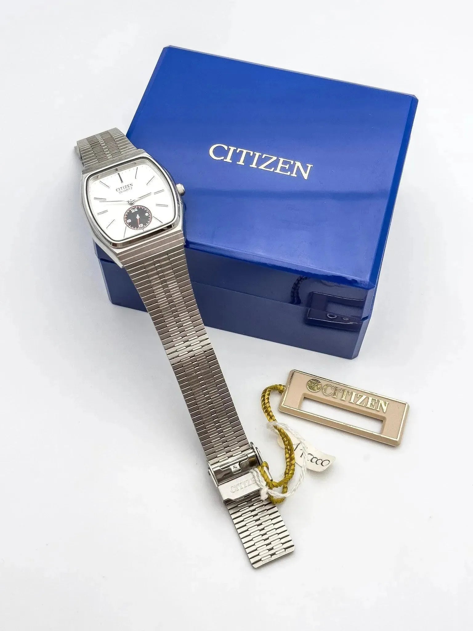 Citizen - Sub Second Steel - 1984 - Atelier Victor Paris - Vintage Watch Shop Dubai