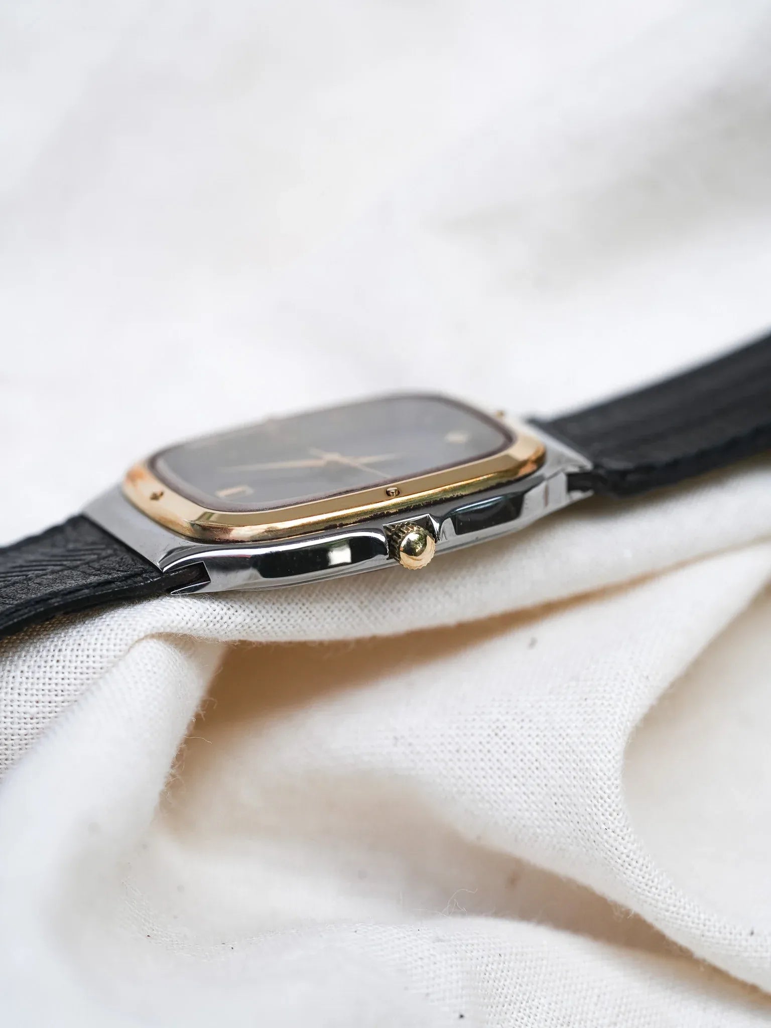 Citizen - Tank Acier Lunette or date 6h - NOS - 1985 - Atelier Victor