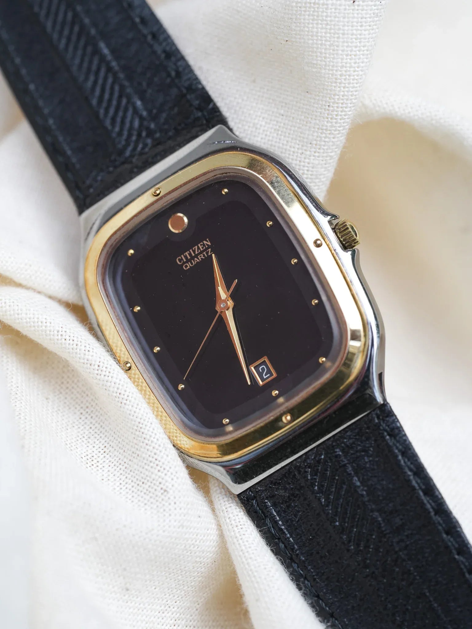 Citizen - Tank Acier Lunette or date 6h - NOS - 1985 - Atelier Victor - Vintage  Shop