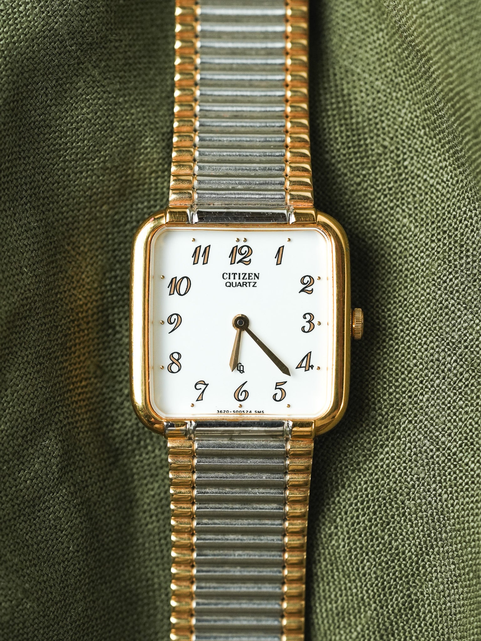 Citizen - Tank bracelet intégré acier or - NOS - 1990s - Atelier Victor - Vintage  Shop
