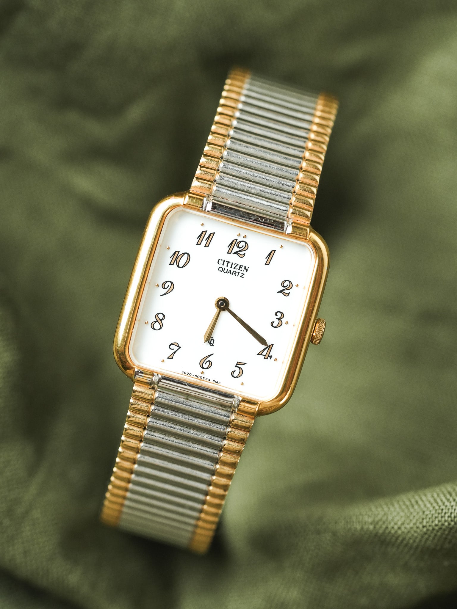 Citizen - Tank bracelet intégré acier or - NOS - 1990s - Atelier Victor - Vintage  Shop
