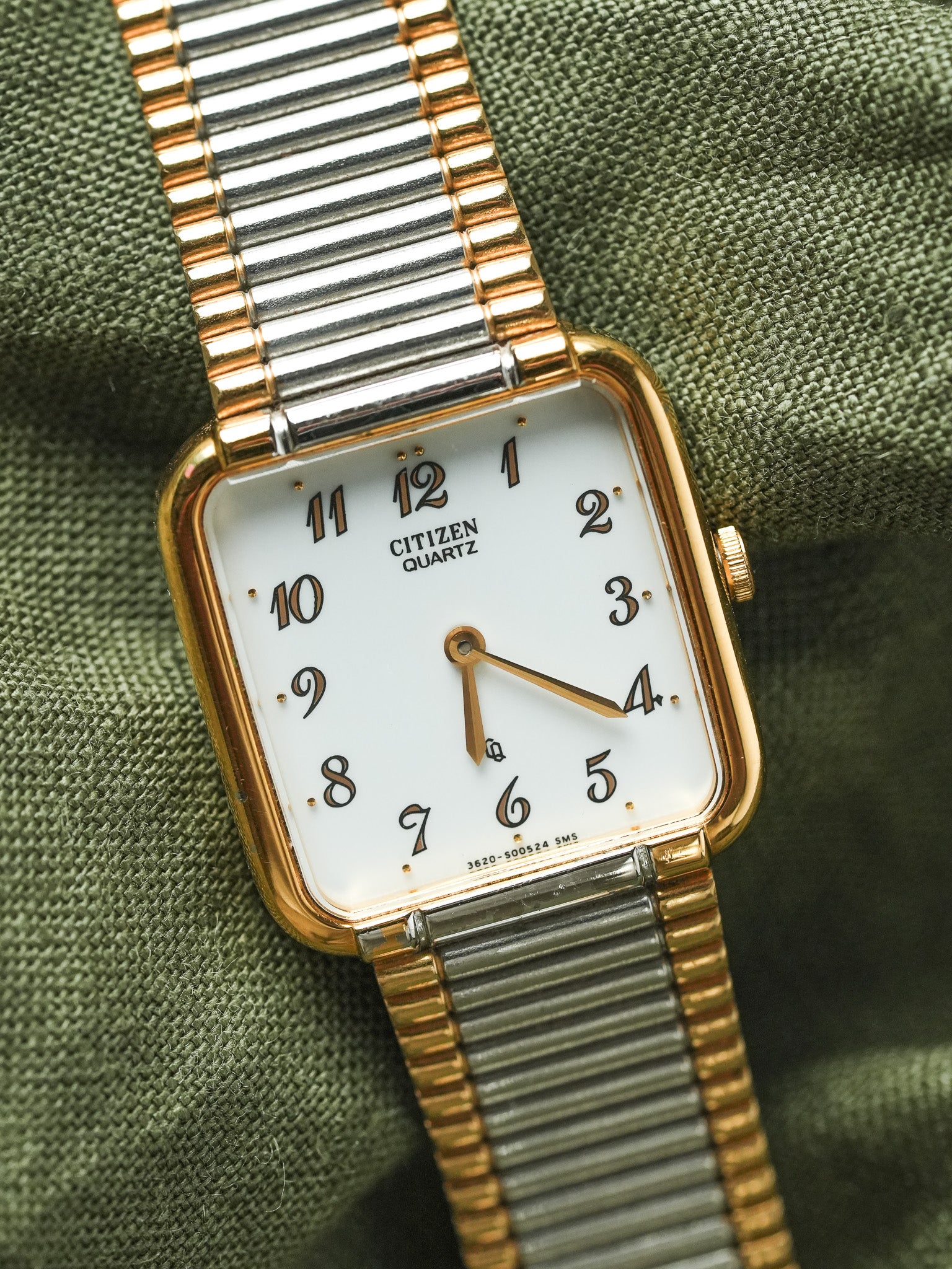 Citizen - Tank bracelet intégré acier or - NOS - 1990s - Atelier Victor - Vintage  Shop