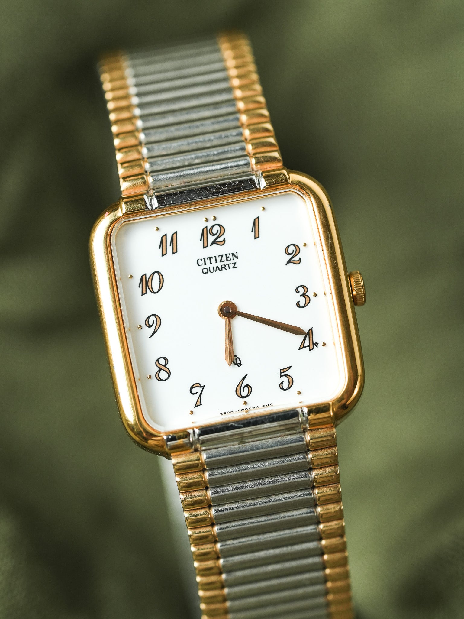Citizen - Tank bracelet intégré acier or - NOS - 1990s - Atelier Victor - Vintage  Shop