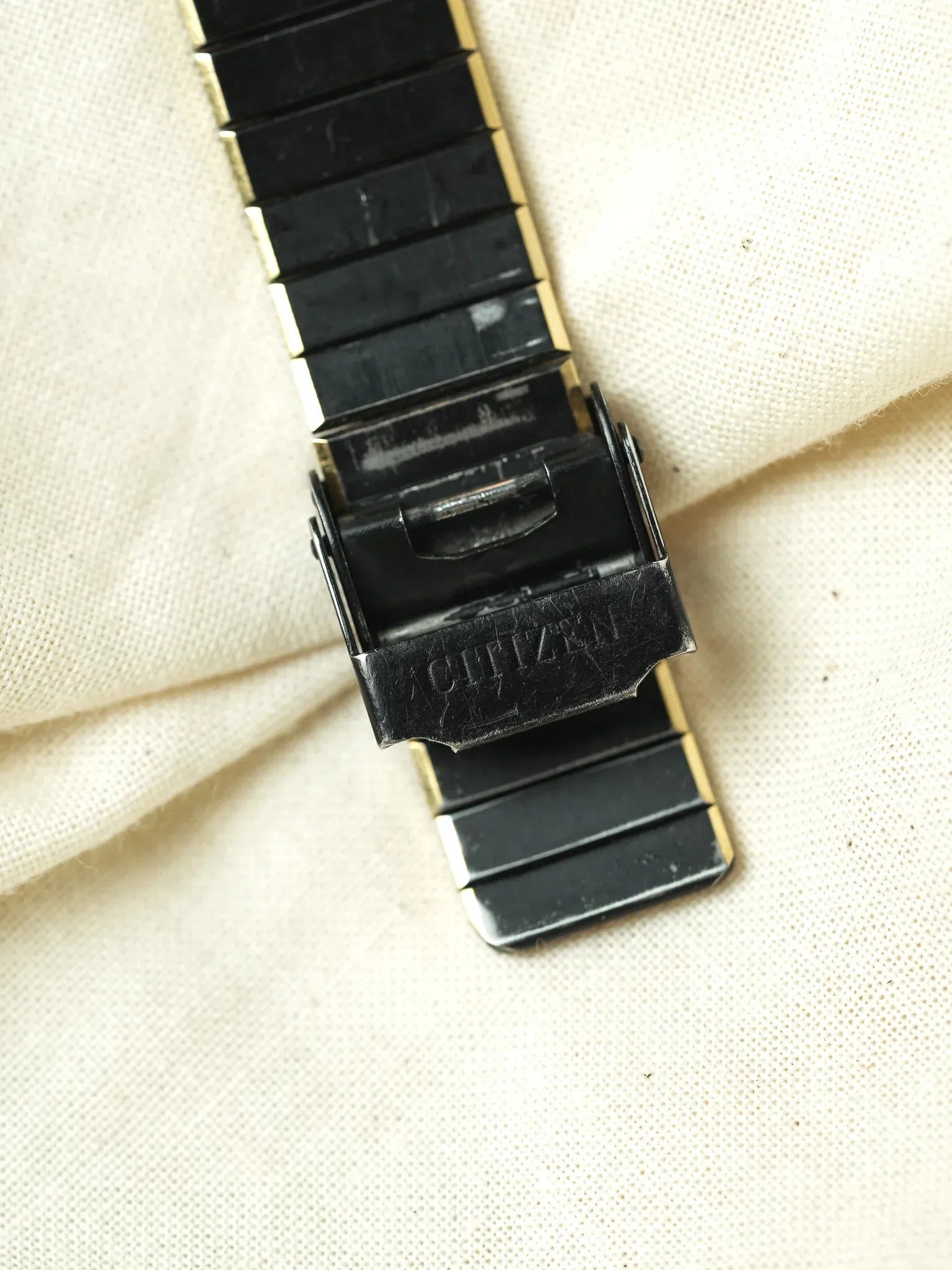 Citizen - Tank PVD noir OR - 1985 - Atelier Victor