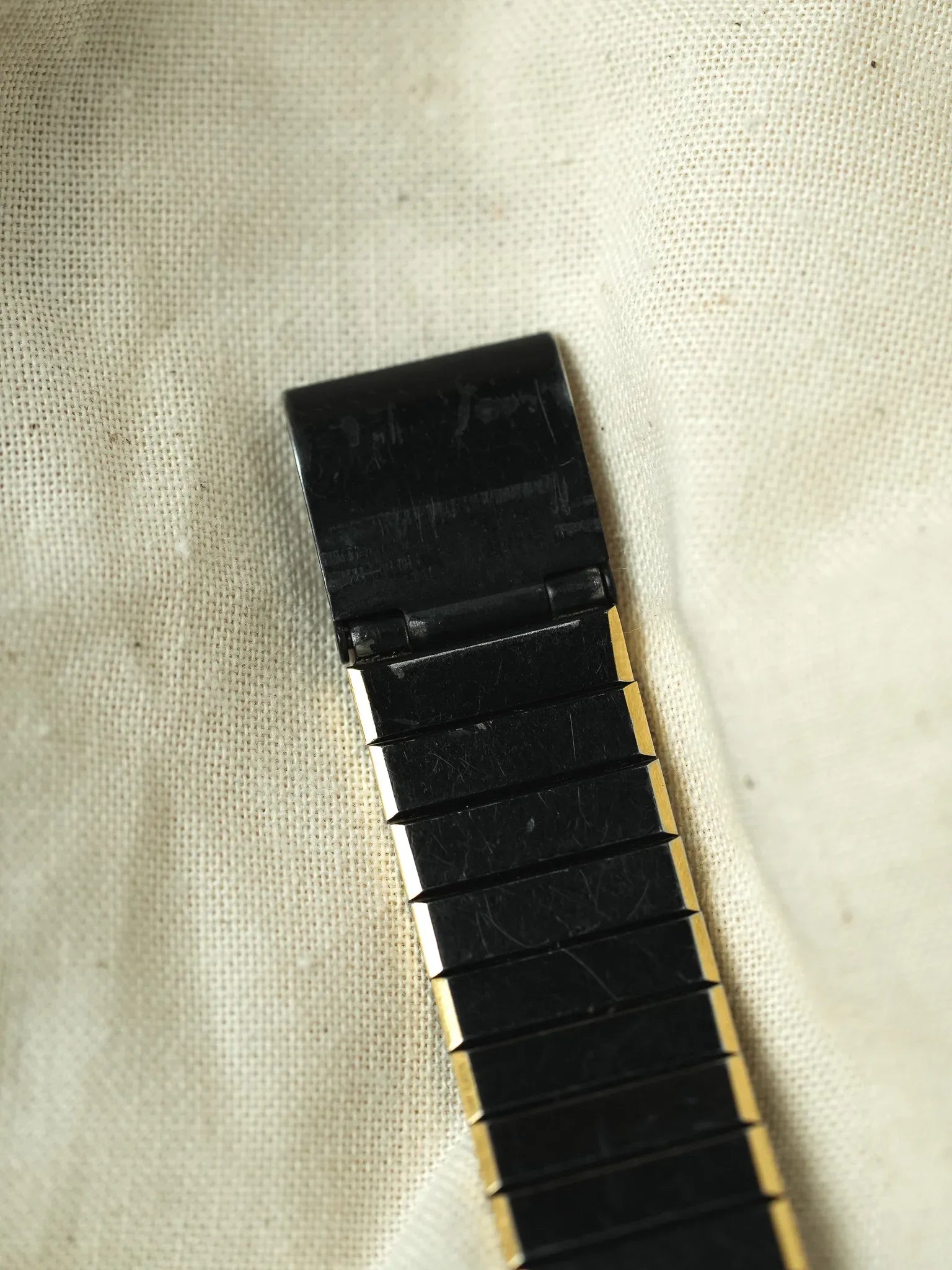 Citizen - Tank black PVD GOLD - 1985