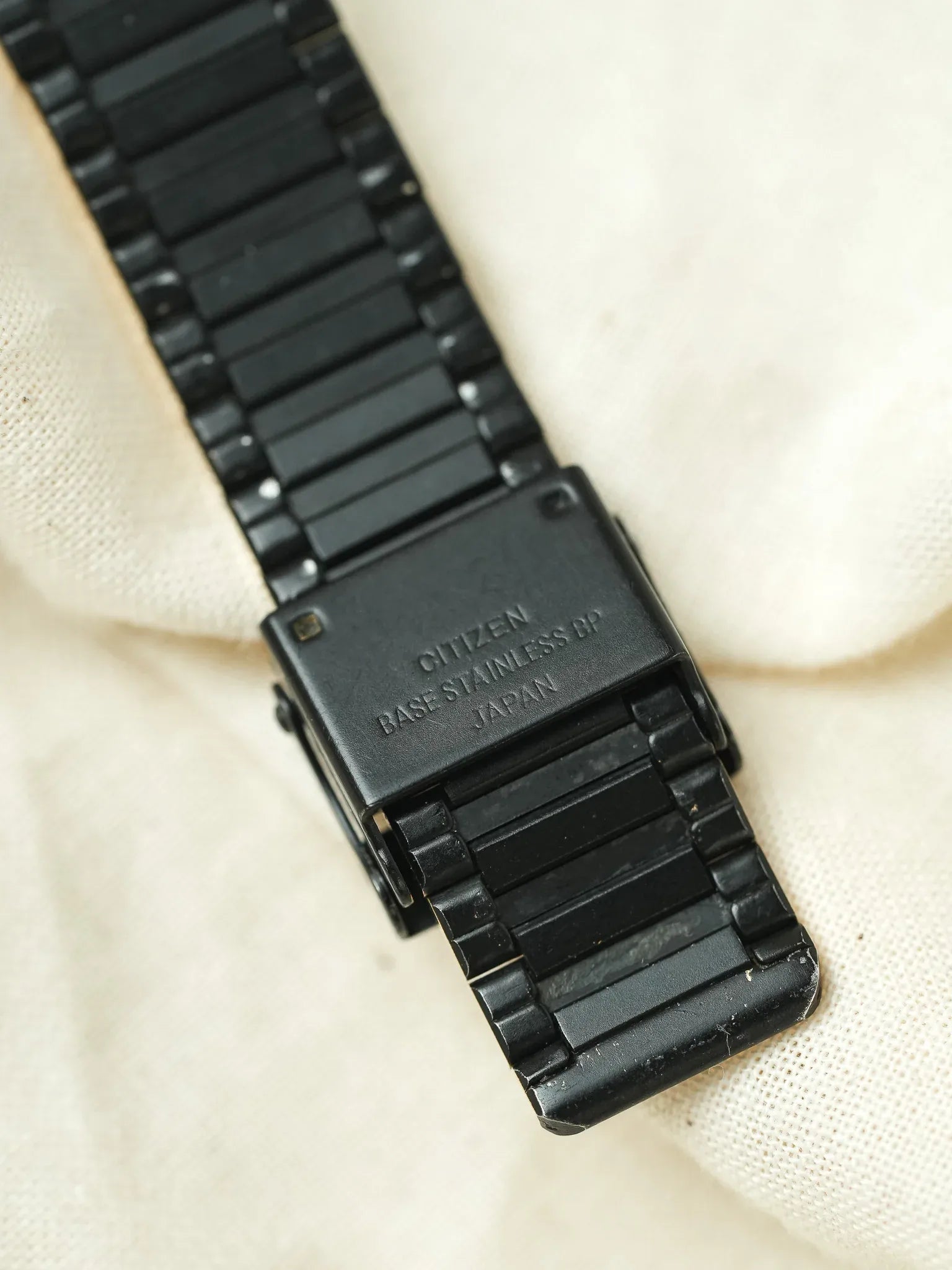 Citizen - Tank PVD noir OR - 1985 - Atelier Victor