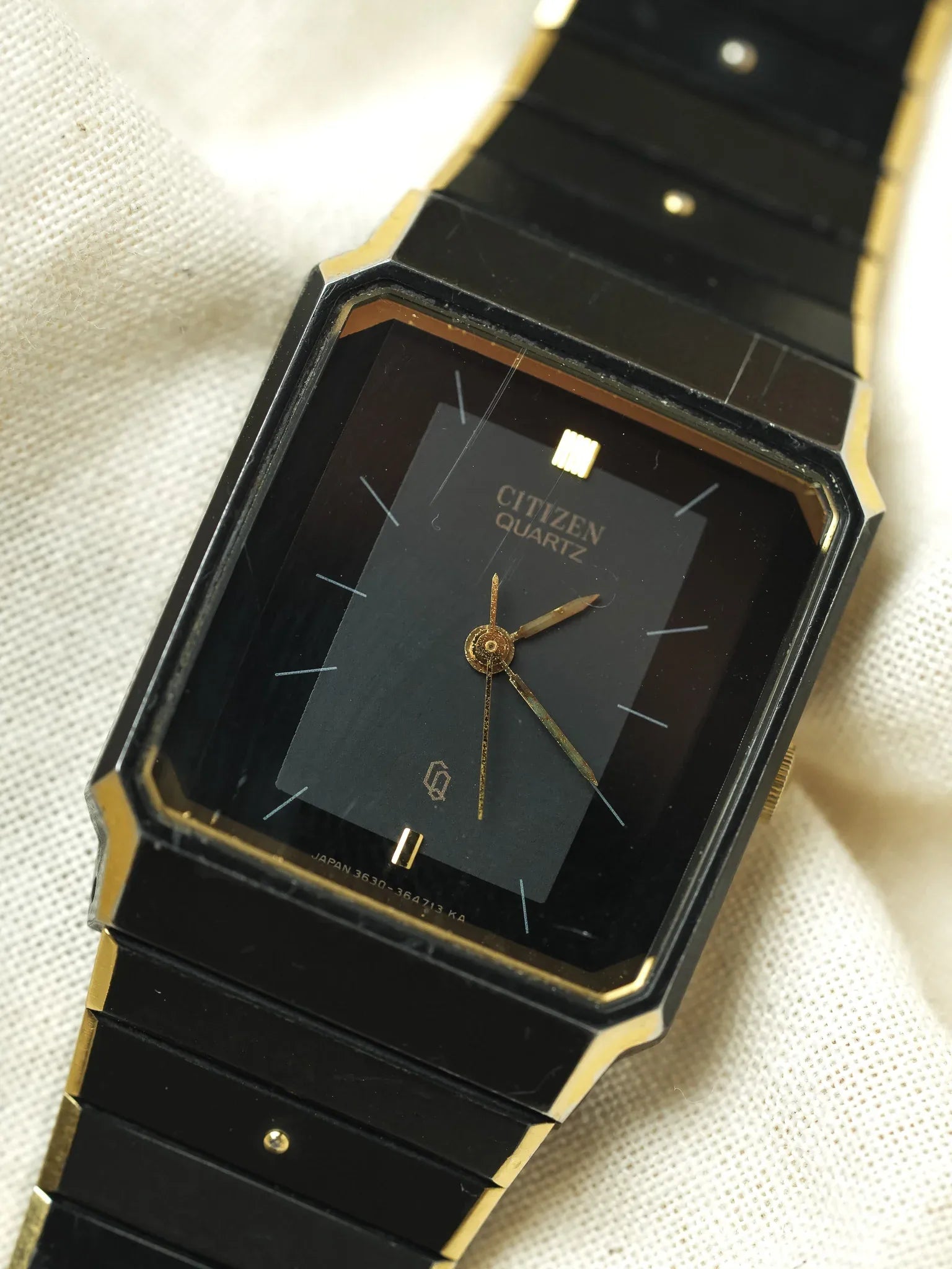 Citizen - Tank black PVD GOLD - 1985