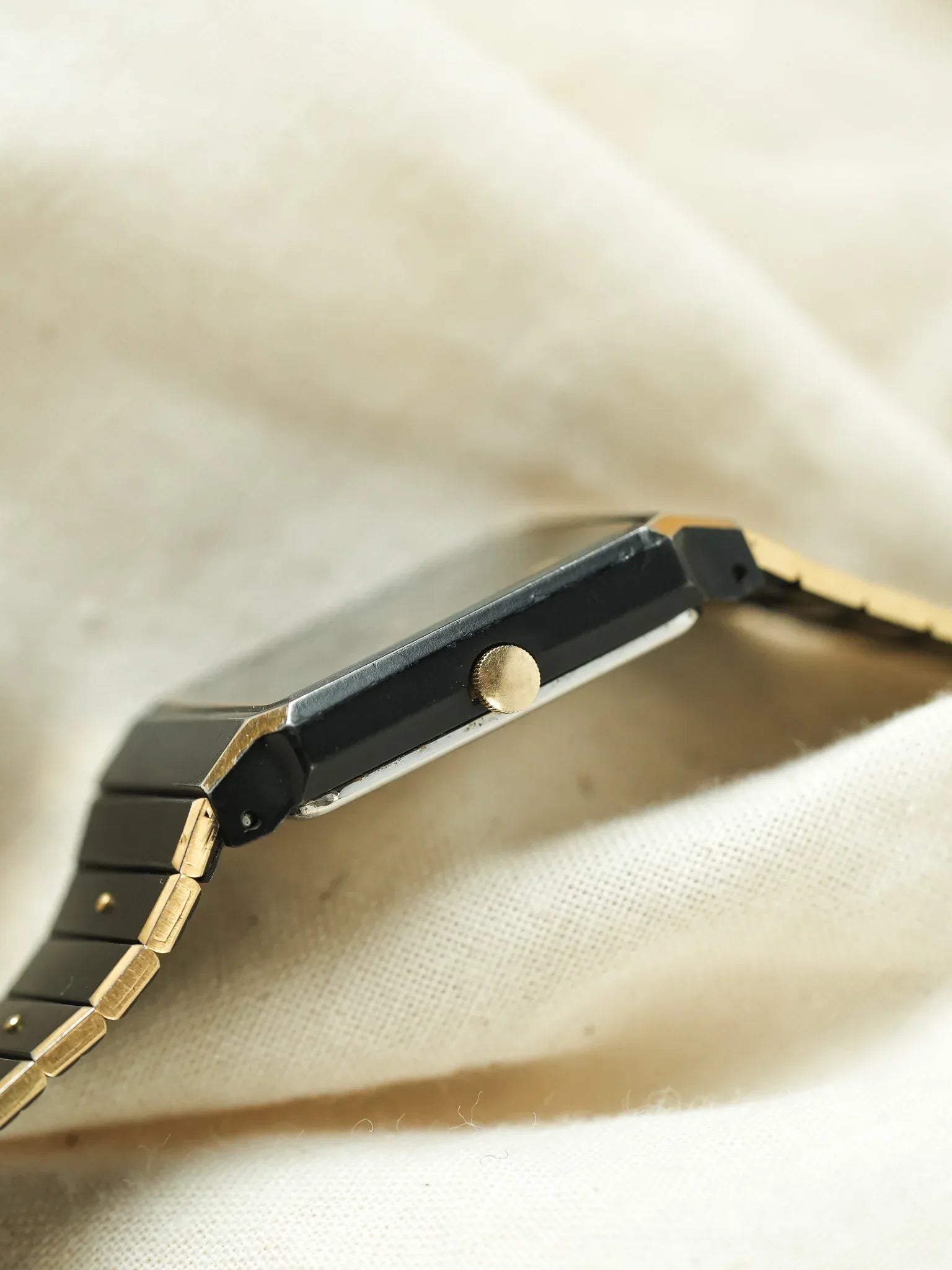 Citizen - Tank black PVD GOLD - 1985