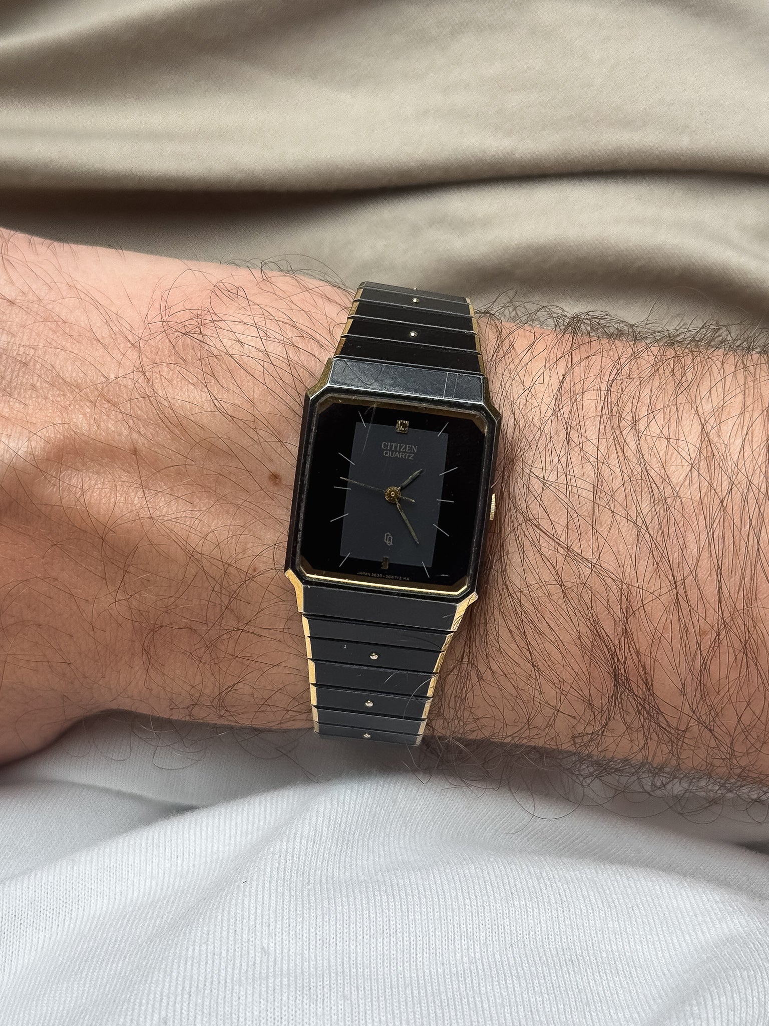 Citizen - Tank PVD noir OR - 1985 - Atelier Victor - Vintage Watch Shop