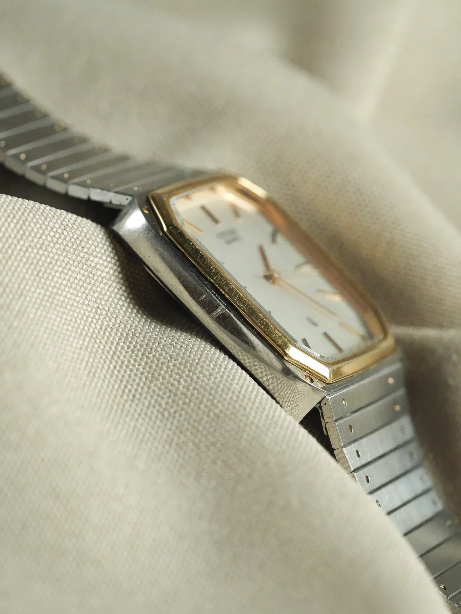 Citizen - Tank Royal Acier Or bracelet intégré - 1991 - Atelier Victor