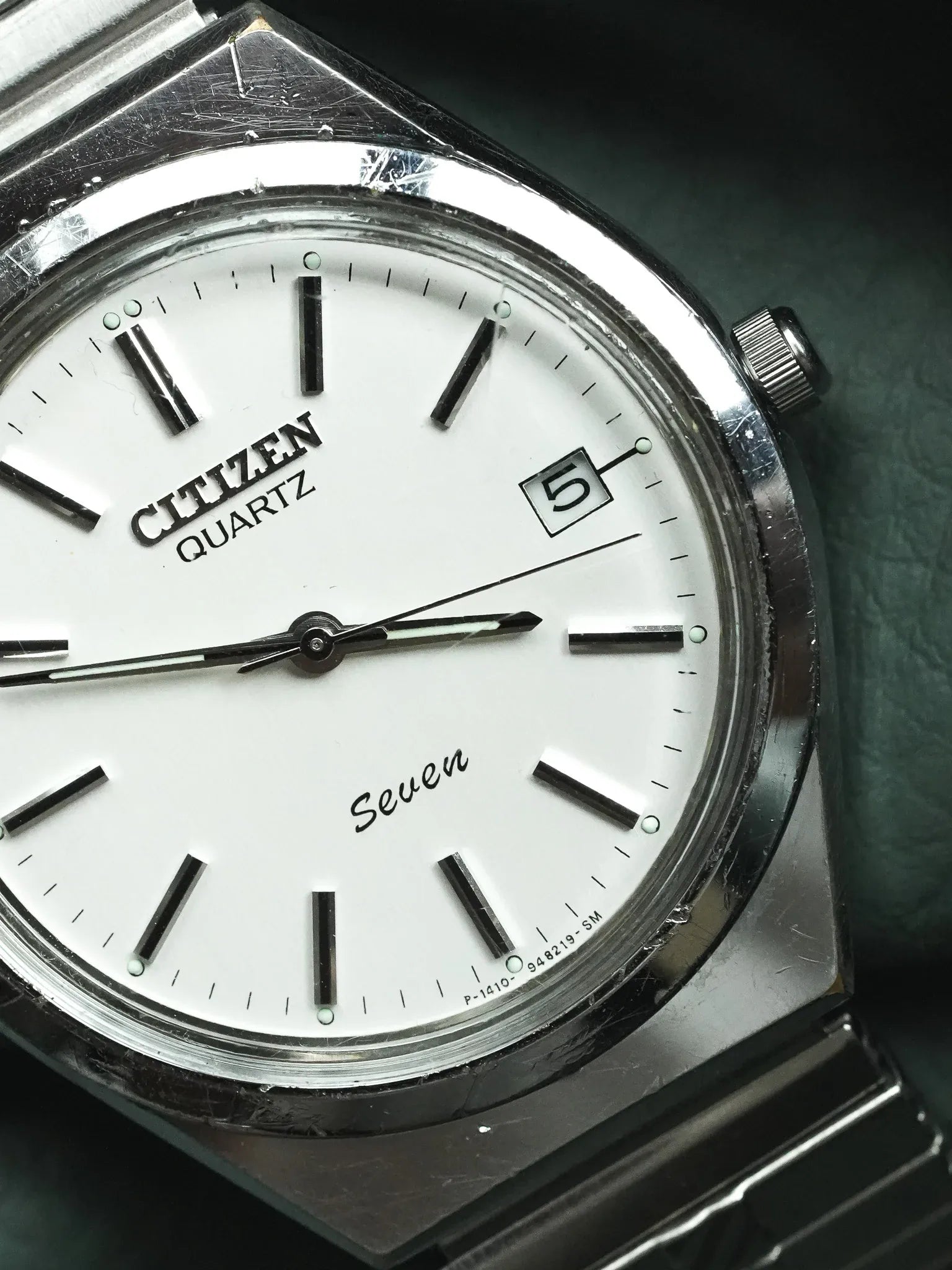 Citizen - Tonneau Acier Quartz Seven Date - 1990s - Atelier Victor