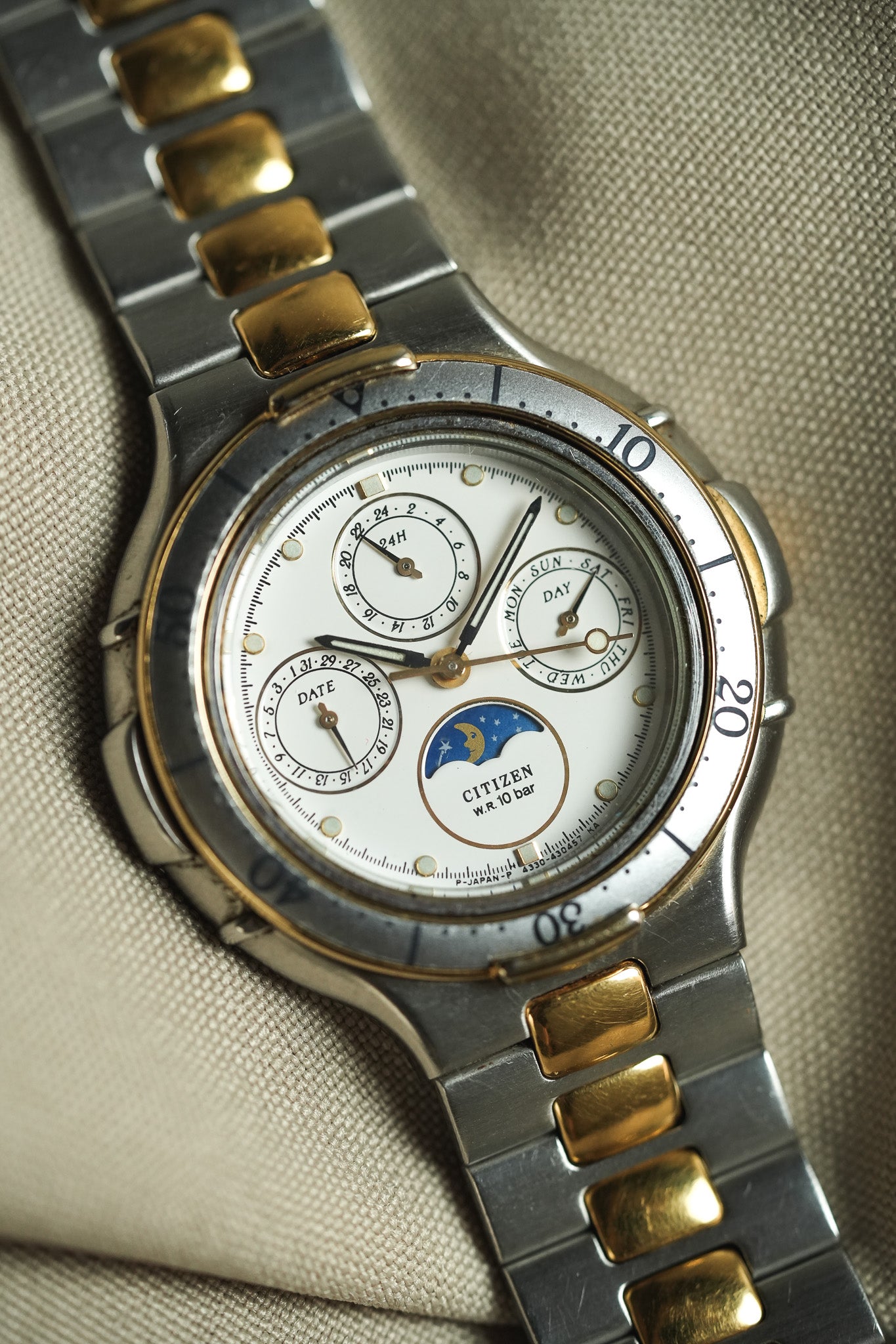 Citizen - Triple Calendar Phase de lune acier or - 1988 - Atelier Victor - Vintage  Shop