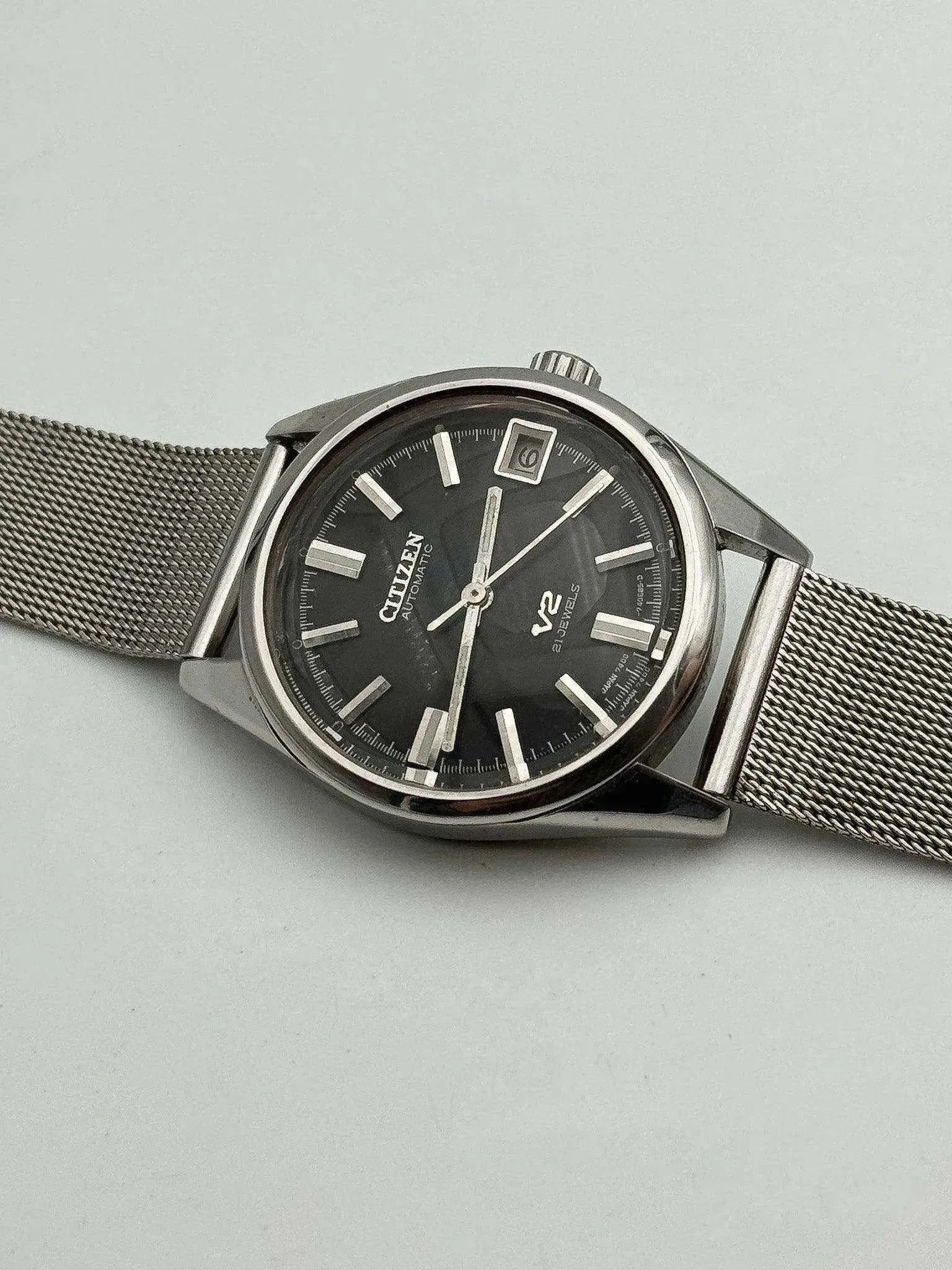 Citizen - V2 Black Dial - 1980s - Atelier Victor - Vintage  Shop