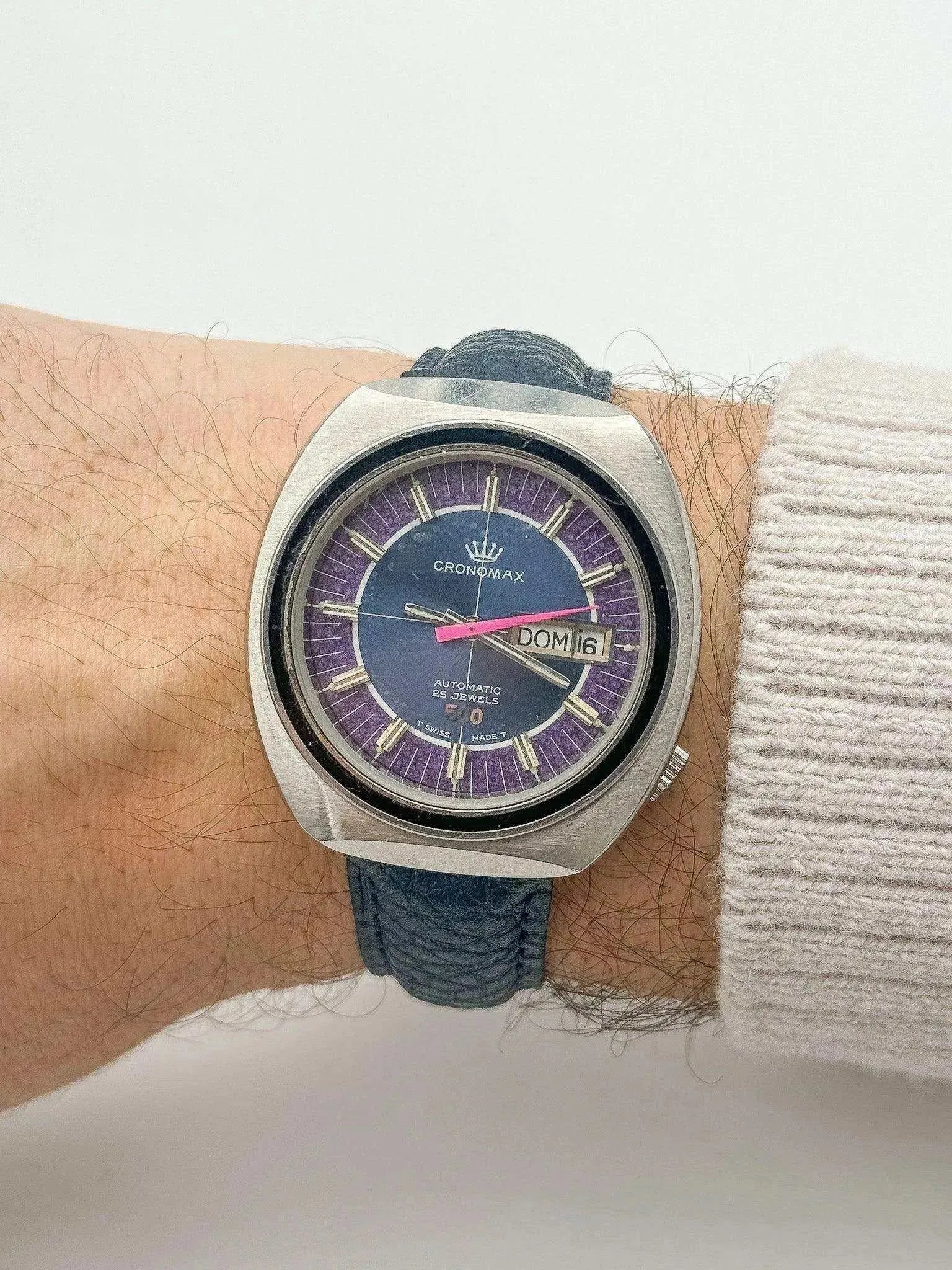 Cronomax 500 - Bleu Purple - 1960’s - Atelier Victor Paris - Vintage Watch Shop Dubai
