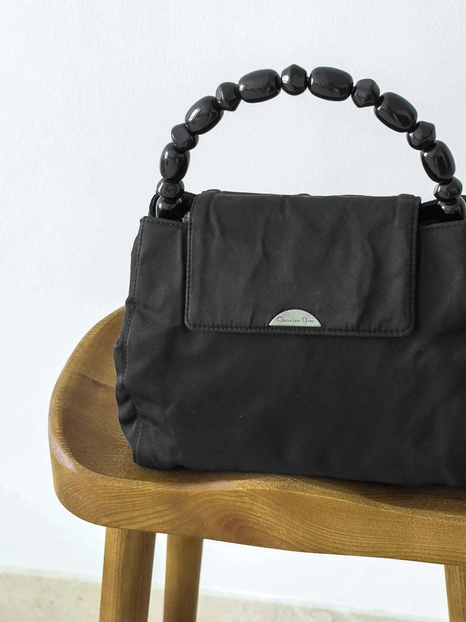 Dior - Sac à main noir perle - Atelier Victor Paris - Vintage Watch Shop Dubai