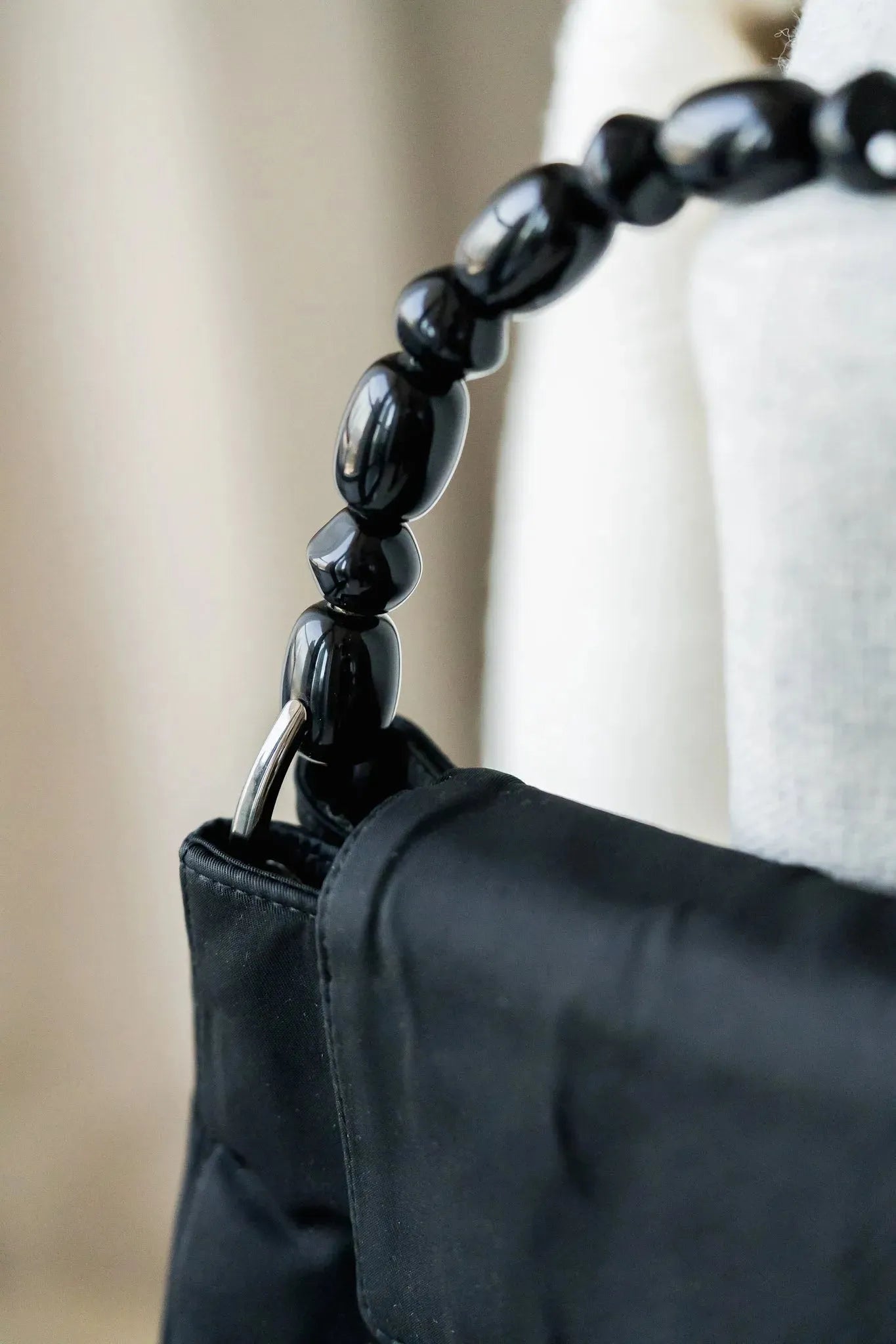 Dior - Sac à main noir perle - Atelier Victor Paris - Vintage Watch Shop Dubai