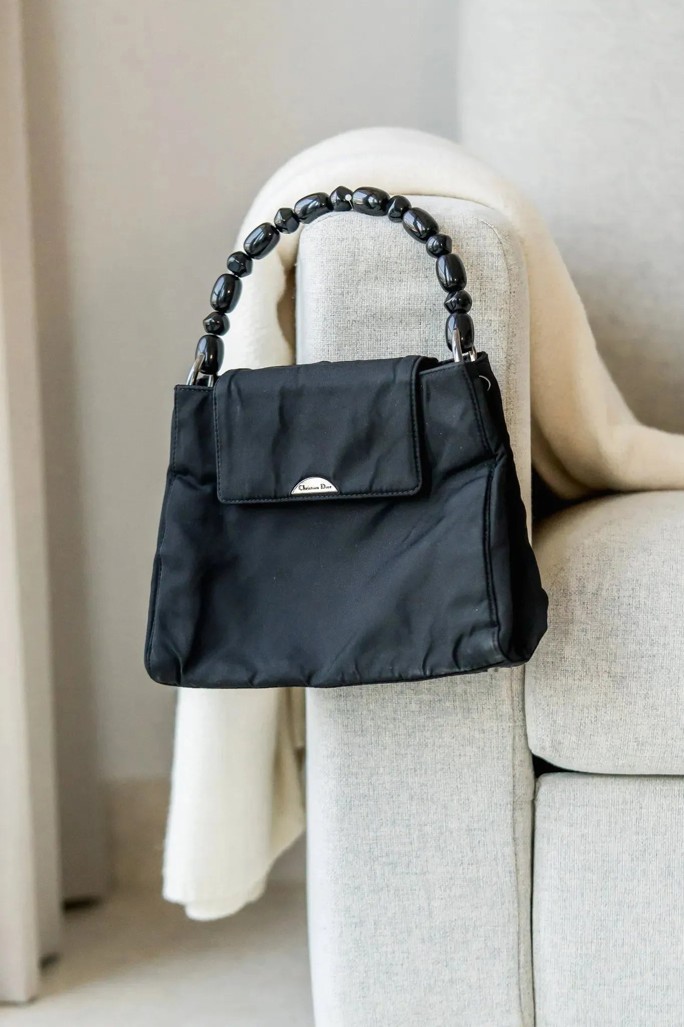 Dior - Sac à main noir perle - Atelier Victor Paris - Vintage Watch Shop Dubai