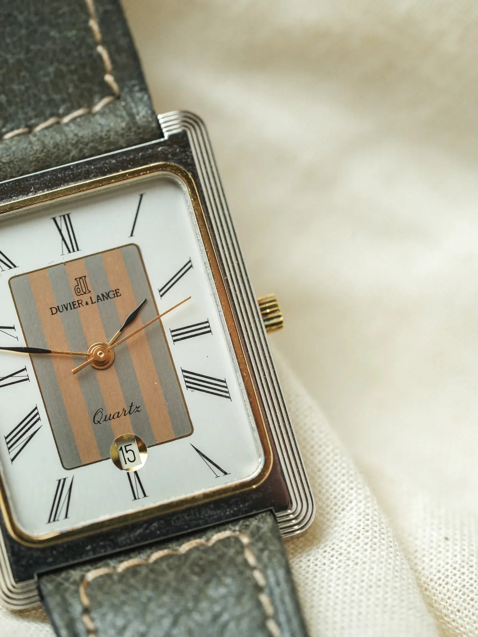 Duvier & Lange - Tank Stepcase Acier Or Acier Tapisserie - NOS - 1980s - Atelier Victor