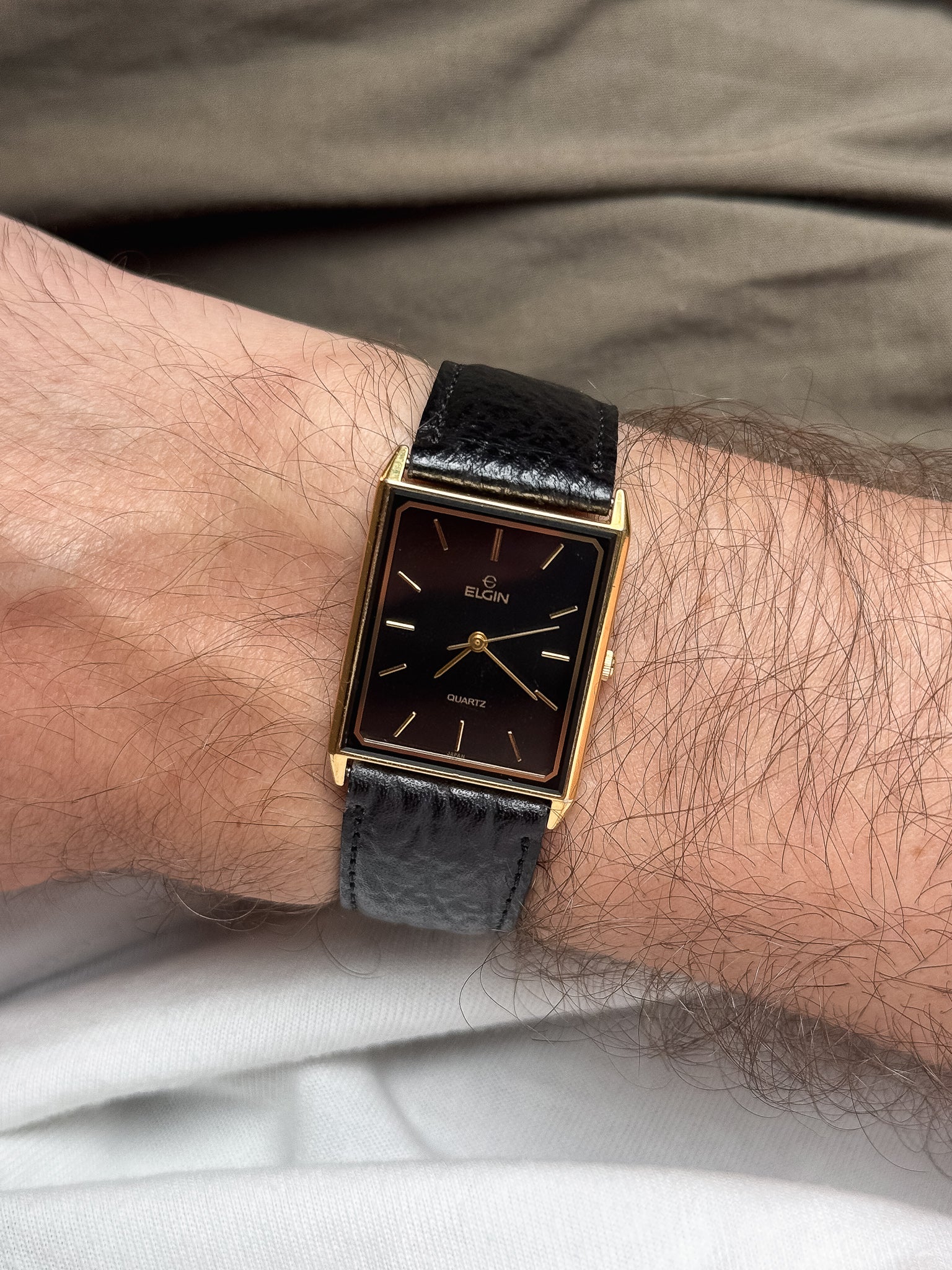 Elgin - Tank Or Laque Noir cadran noir - 1990s - Atelier Victor - Vintage  Shop