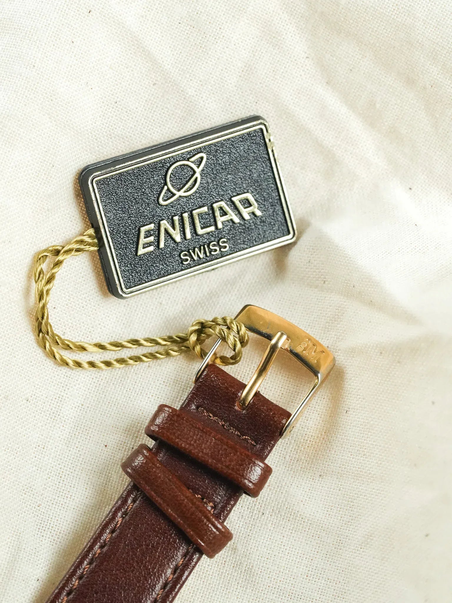 Enicar - Plaqué Or Ultra slim Cadran blanc - 1980s - Atelier Victor