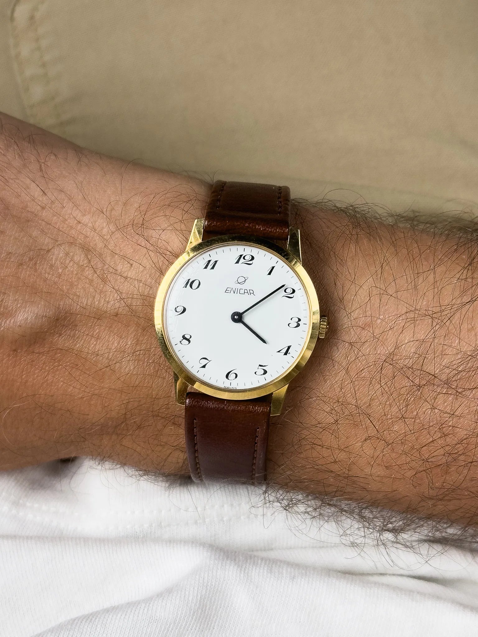 Enicar - Plaqué Or Ultra slim Cadran blanc - 1980s - Atelier Victor - Vintage  Shop