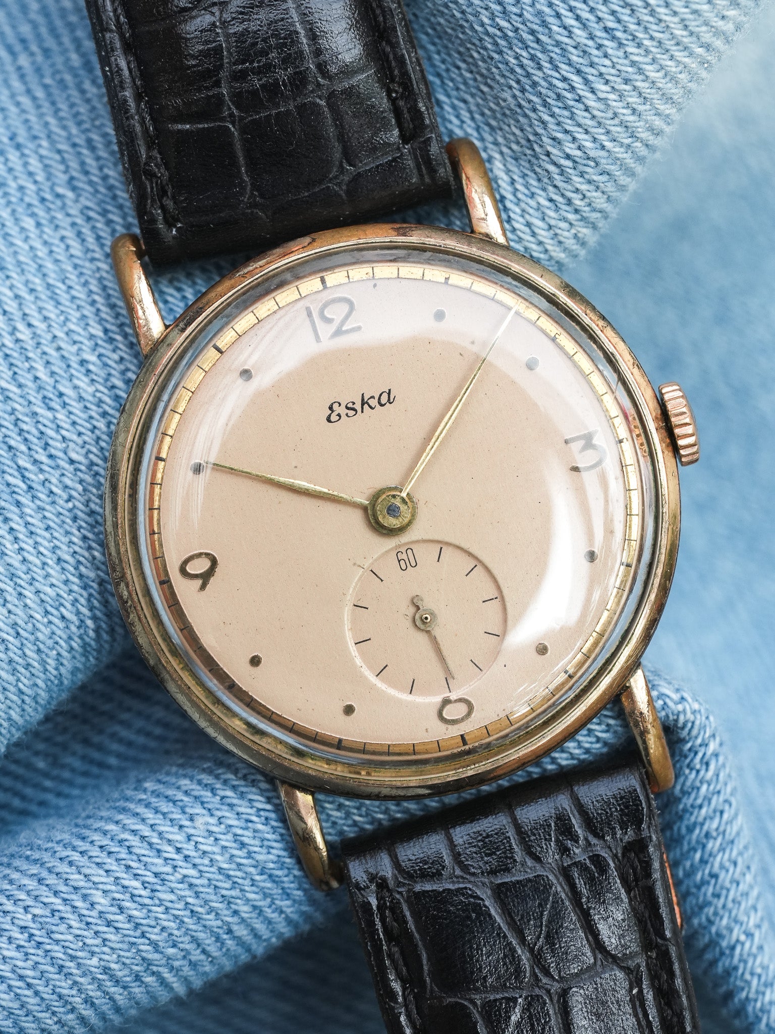 Eska - Calatrava Tear drops plaqué or cadran saumon - 1950s - Atelier Victor Paris - Vintage Watch Shop Dubai