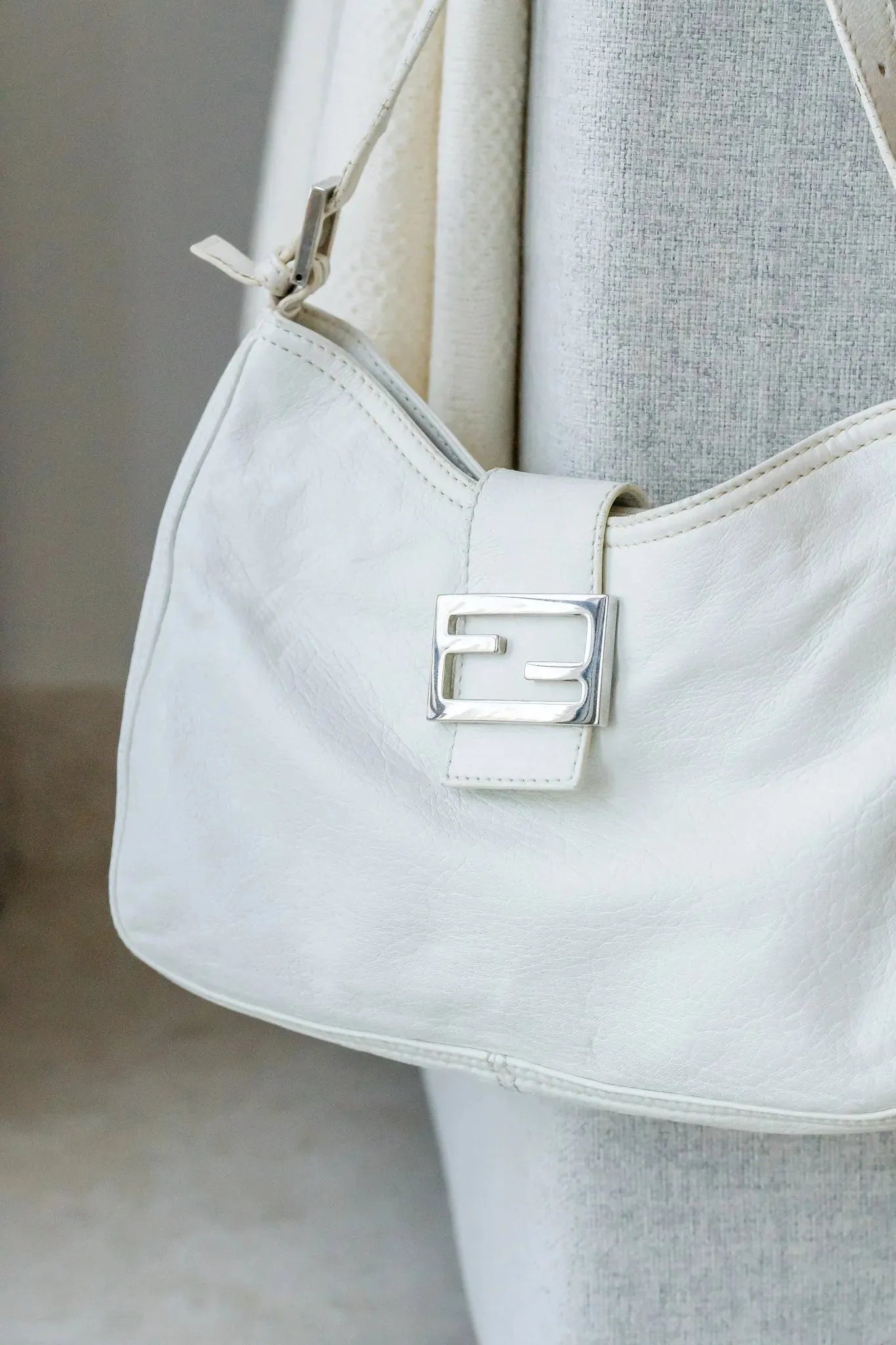 Fendi - Sac à main Baguette Blanc - Atelier Victor - Vintage  Shop