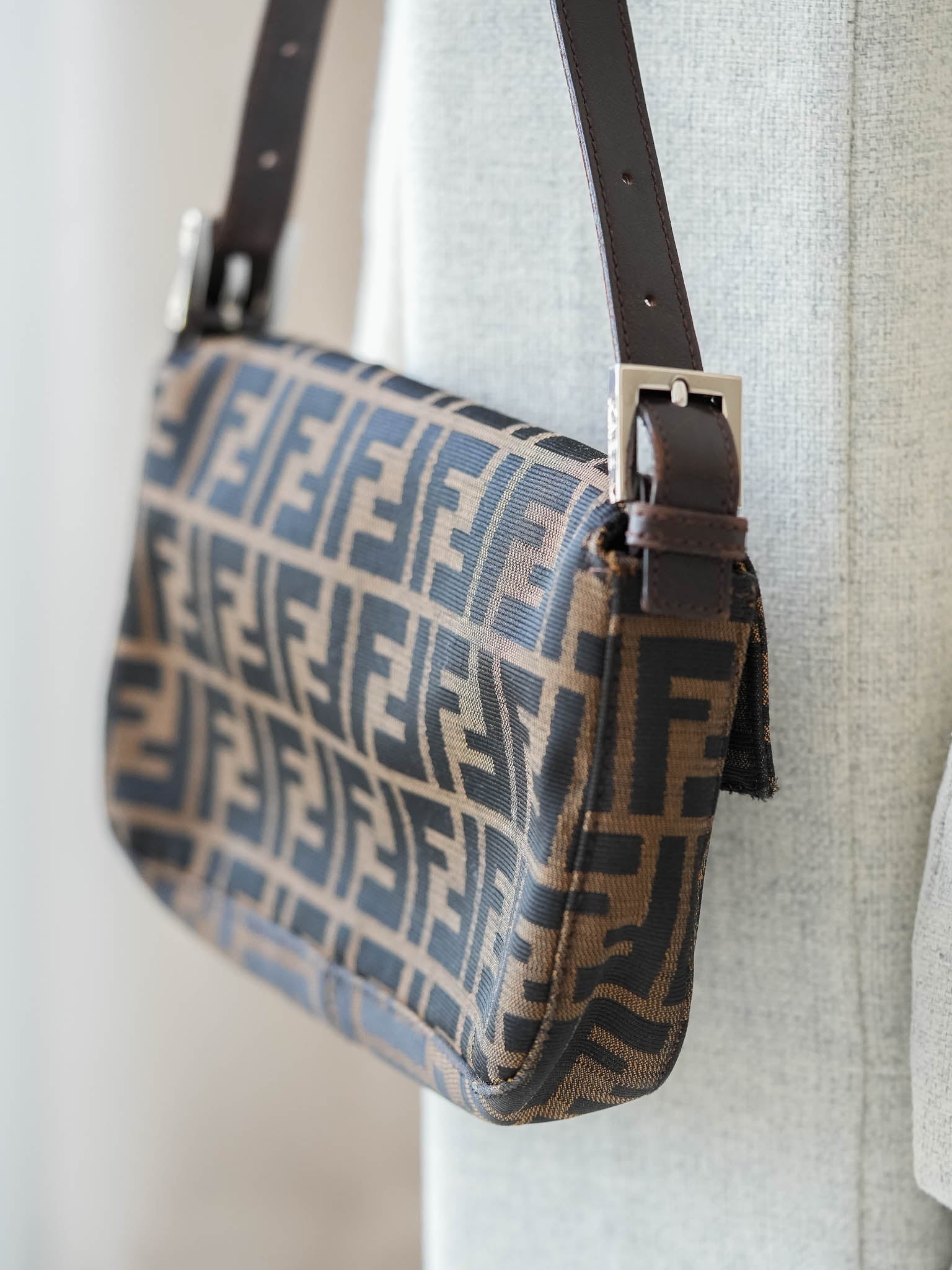 Fendi - Sac à main Baguette en Toile - Atelier Victor - Vintage  Shop