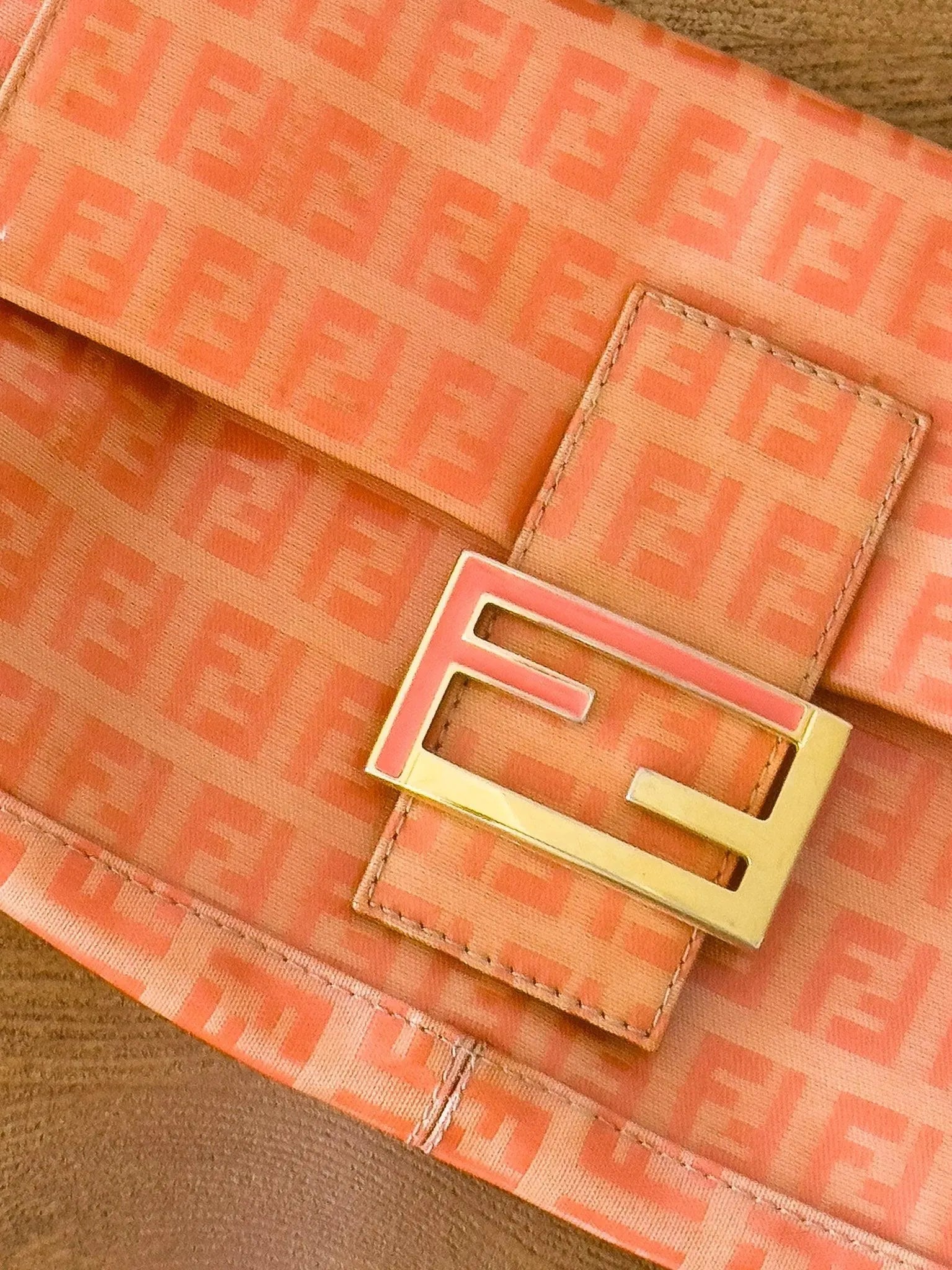 Fendi - Sac à main Baguette Orange - Atelier Victor Paris - Vintage Watch Shop Dubai