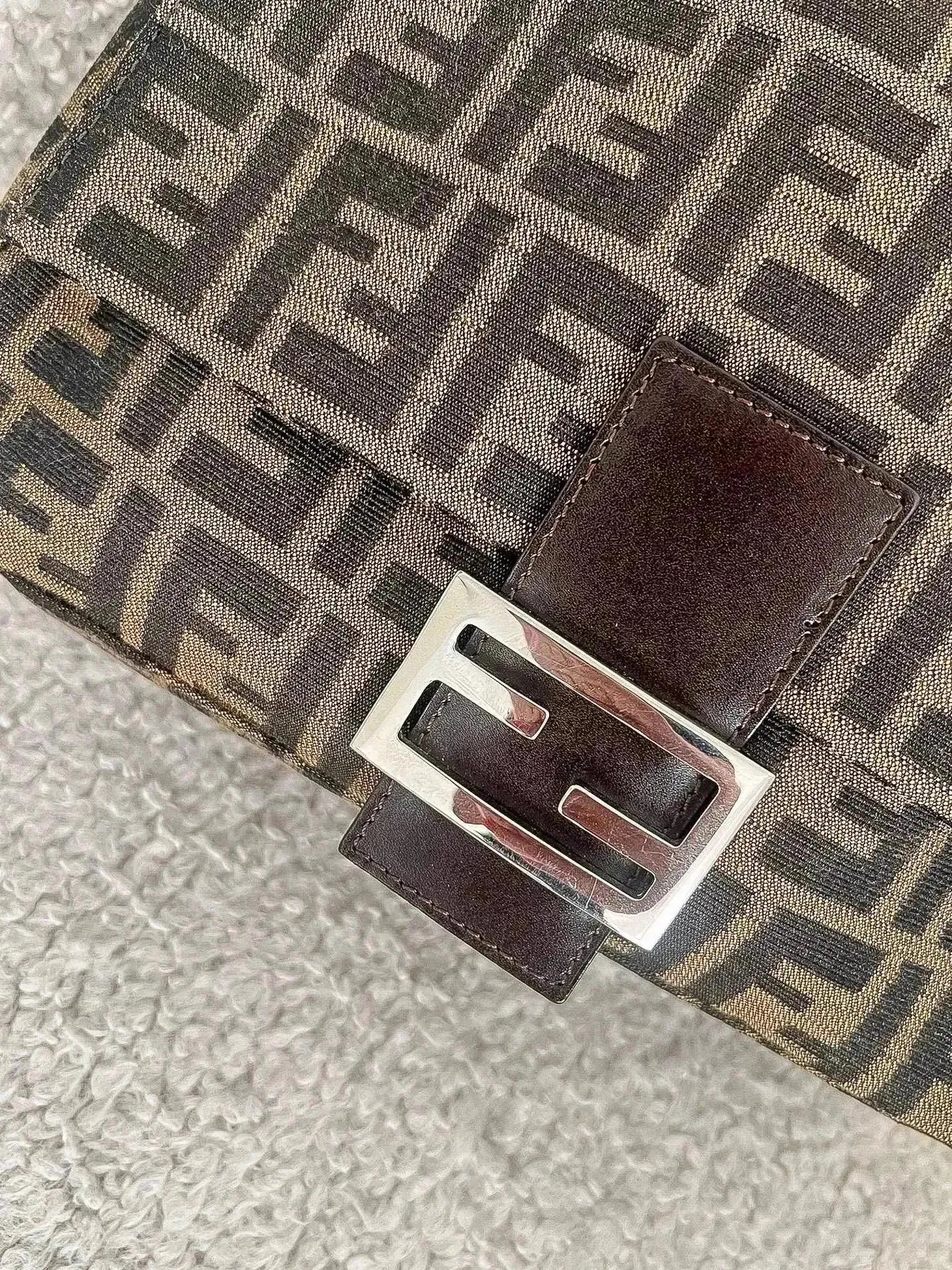 Fendi - Sac à main Mamma Baguette - Atelier Victor